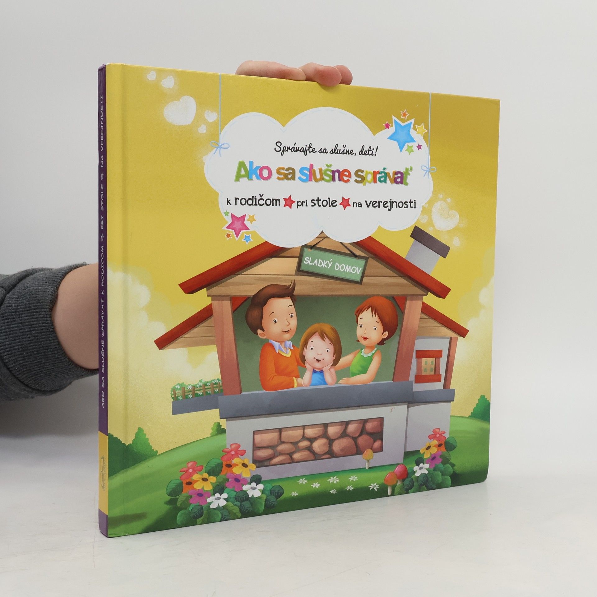 Collectif d'auteurs Ako sa slušně správať