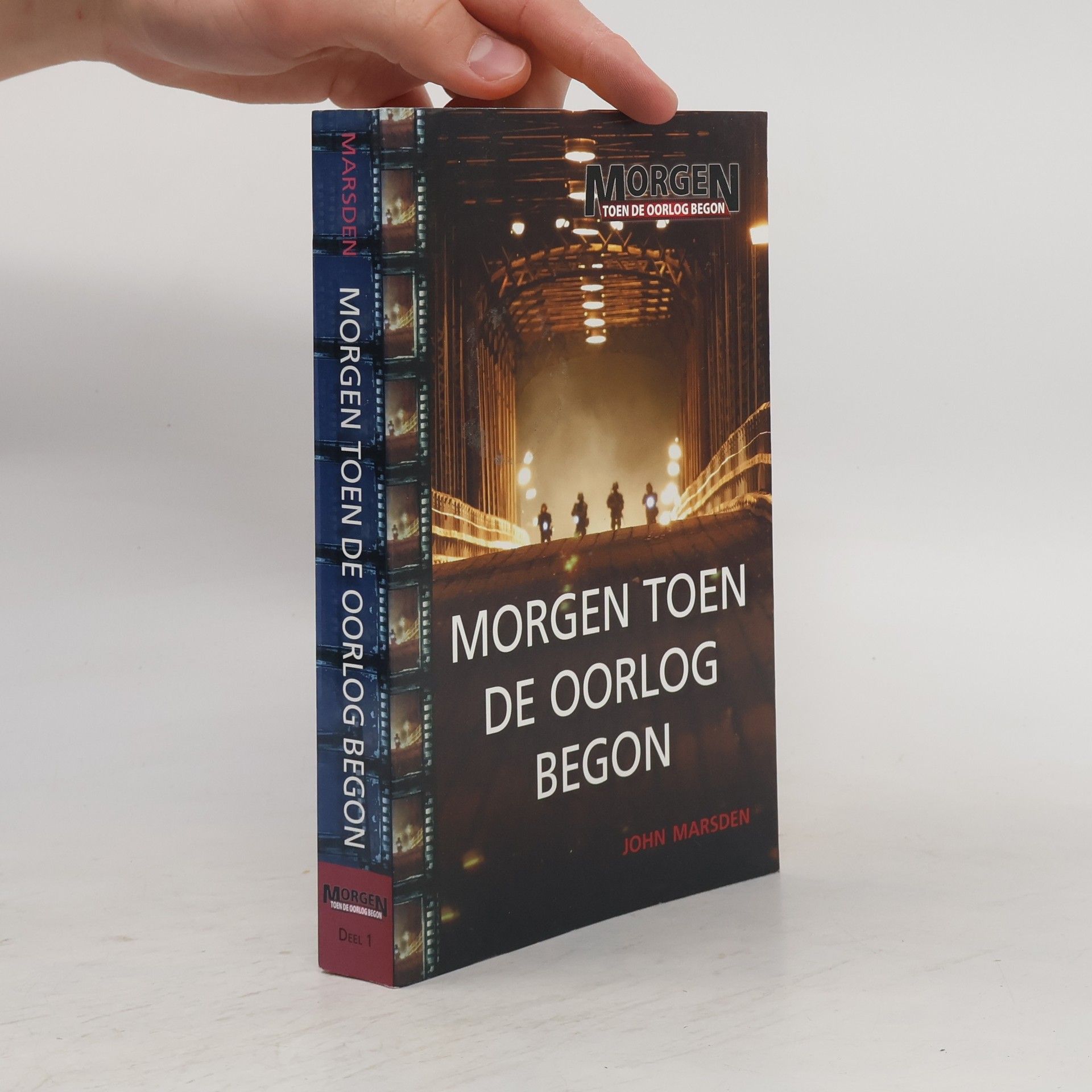 Molly van Gelder Morgen toen de oorlog begon