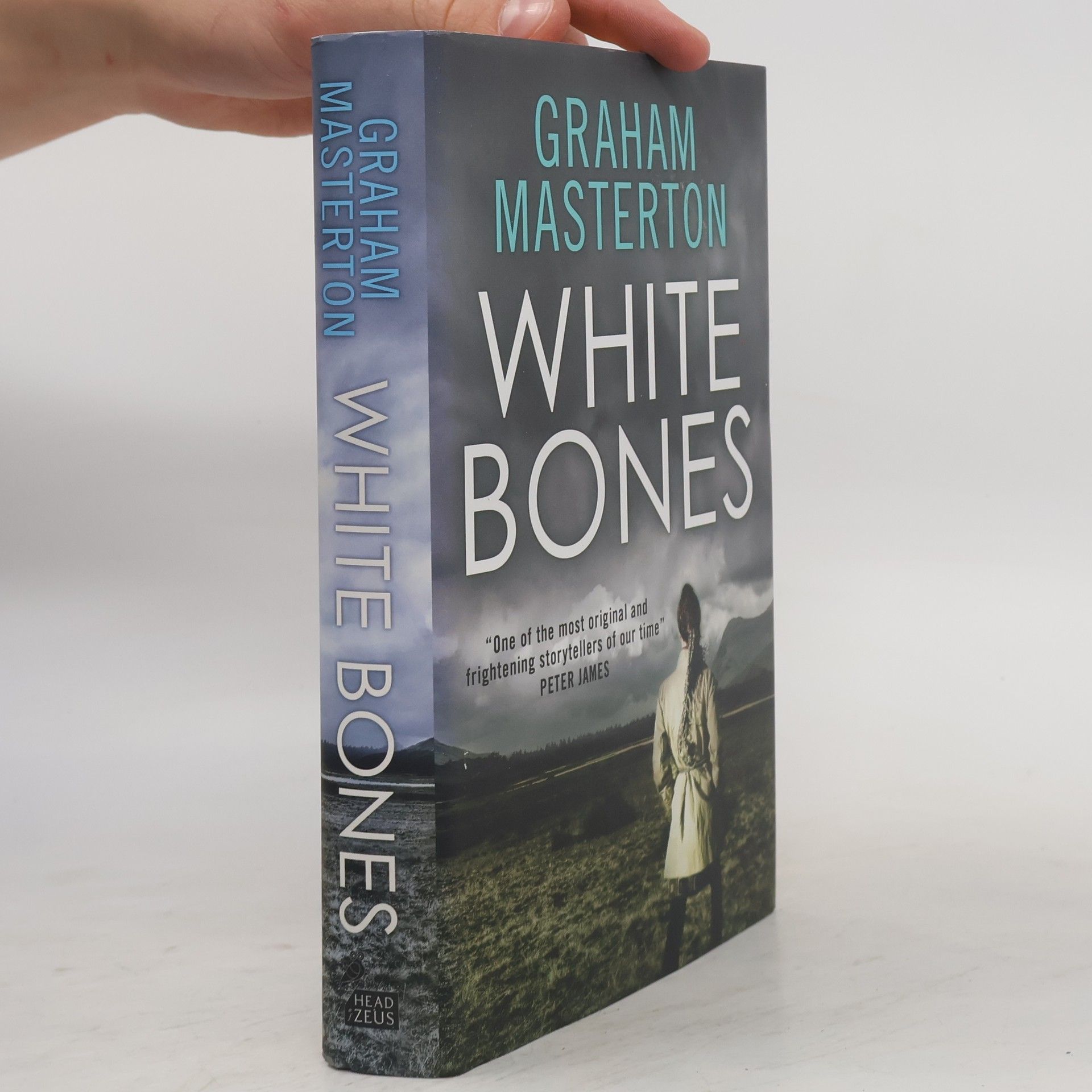 Graham Masterton White Bones