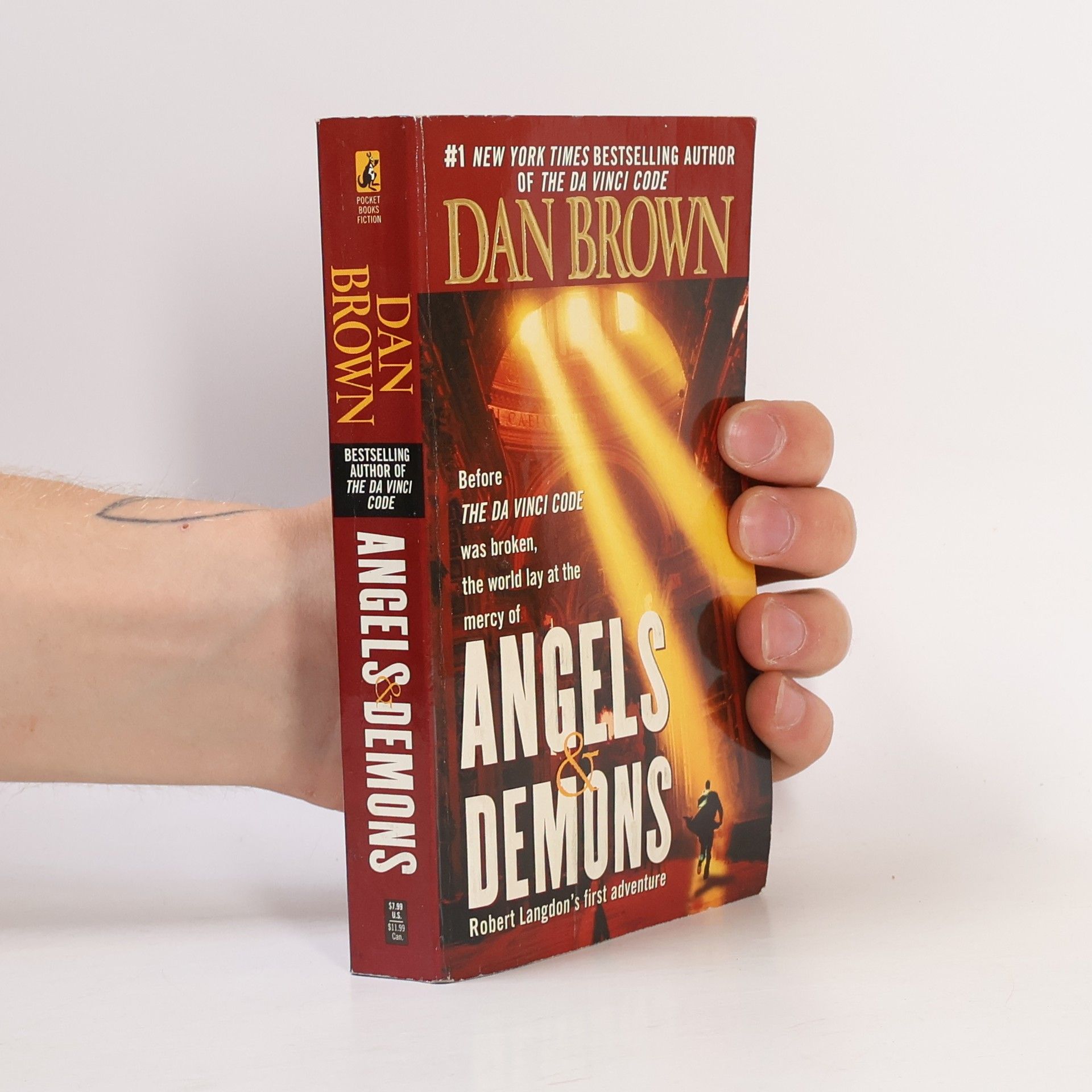 Dan Brown Angels & Demons