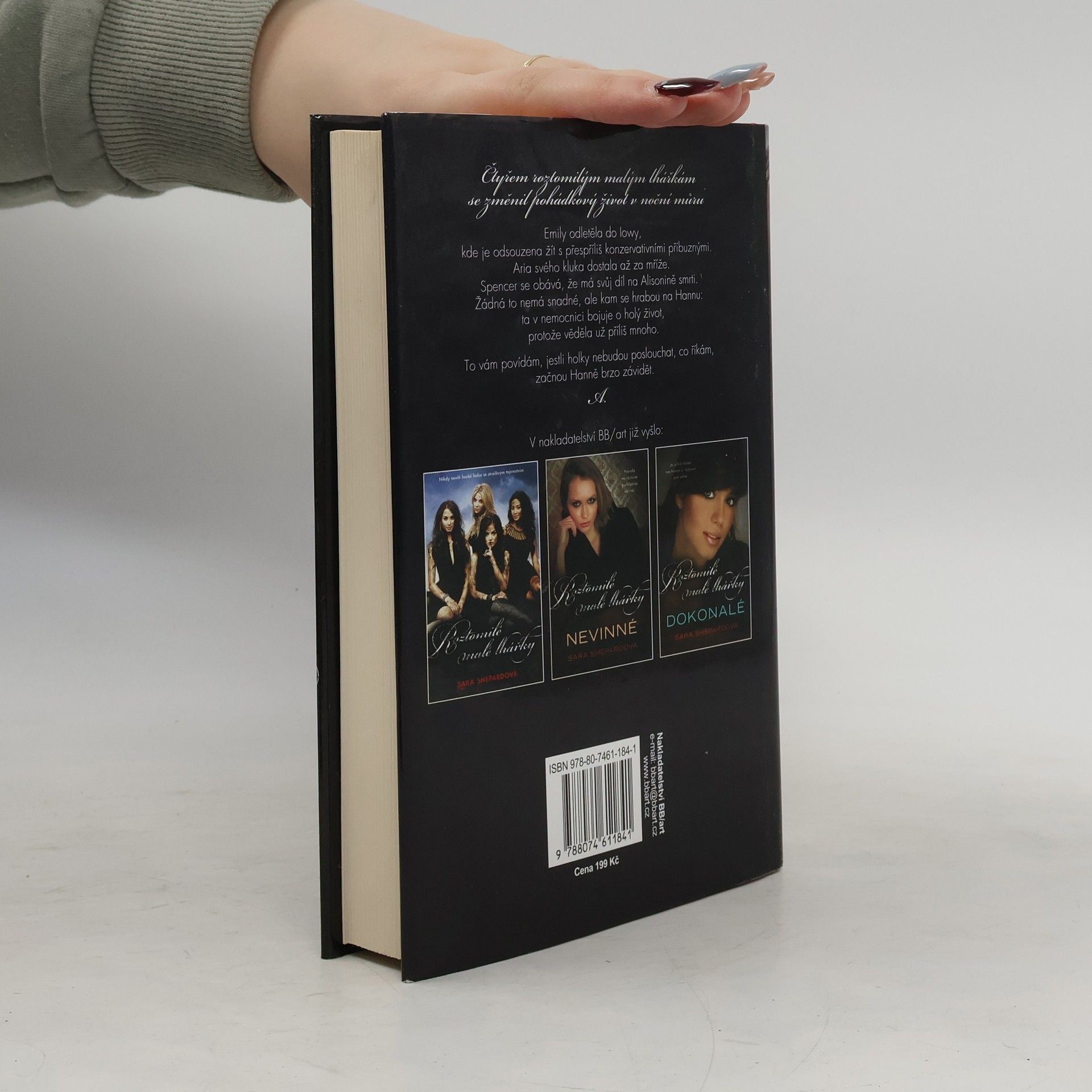 Sara Shepard Roztomilé malé lhářky: Neuvěřitelné