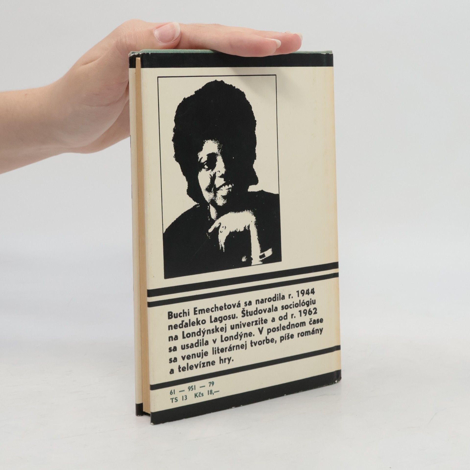 Buchi Emecheta Na okraji veľkomesta