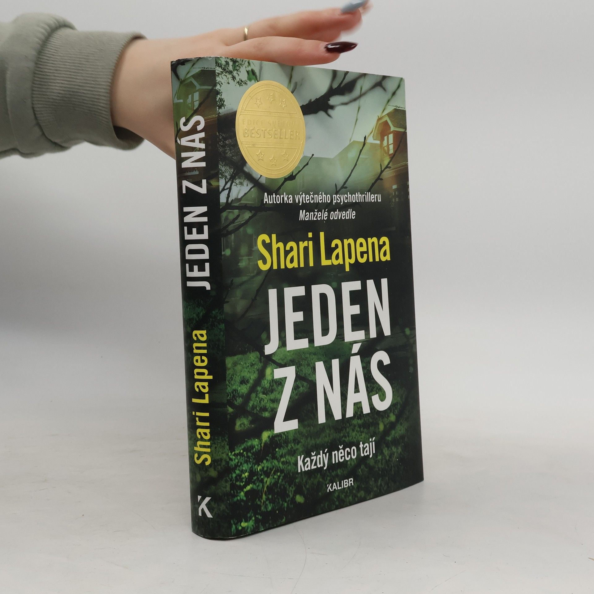 Shari Lapena Jeden z nás