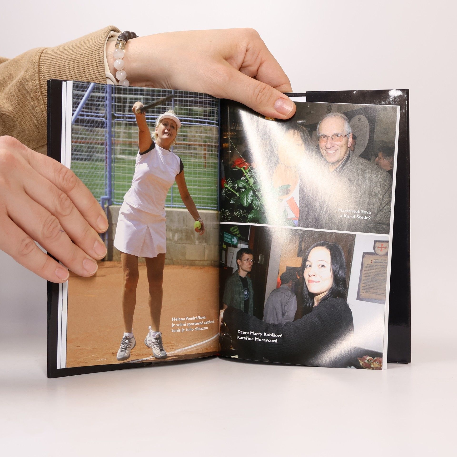 Martina Sedláčková Helena vs. Marta. Dva osudy v jedné knize