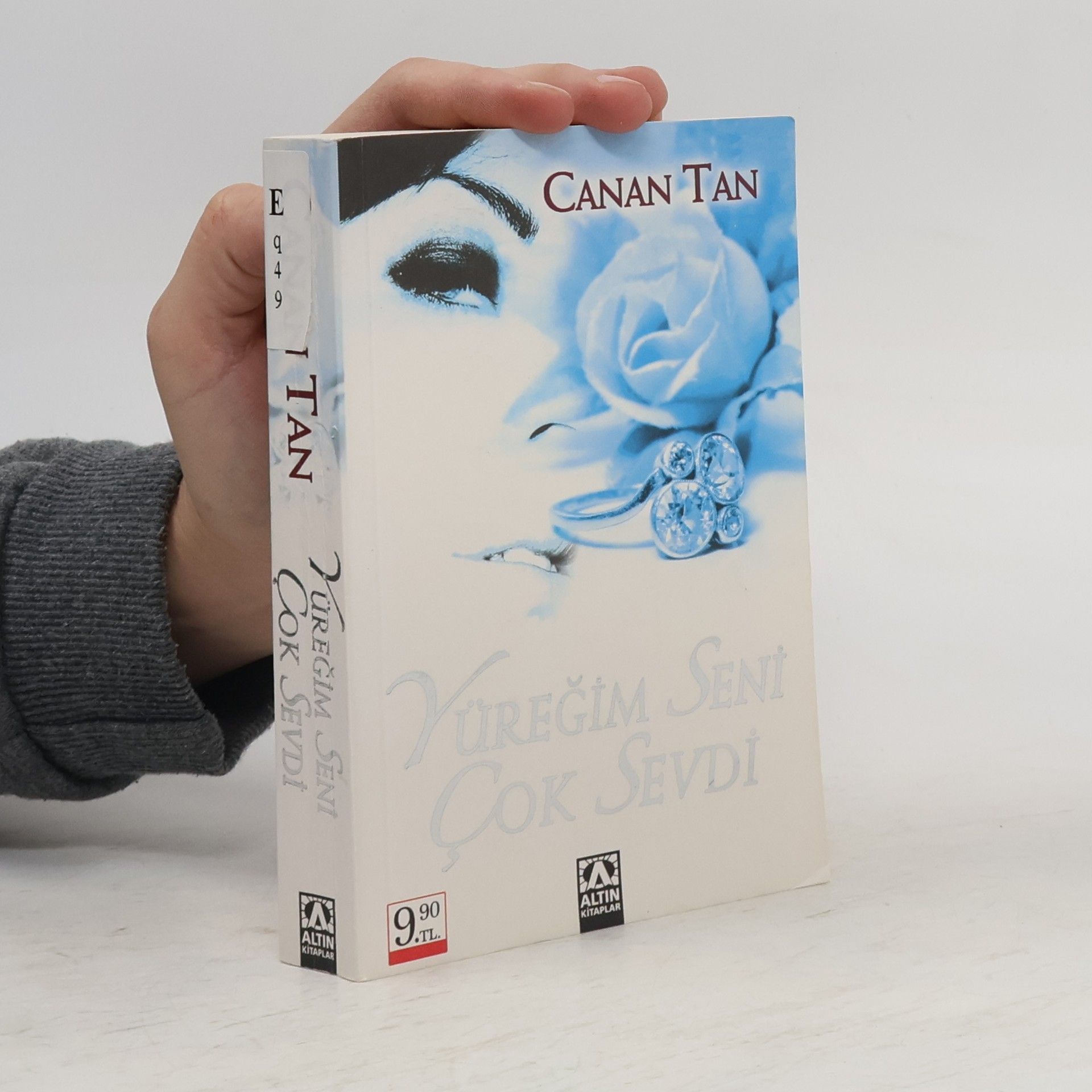 Canan Tan Yüreğim Seni Çok Sevdi