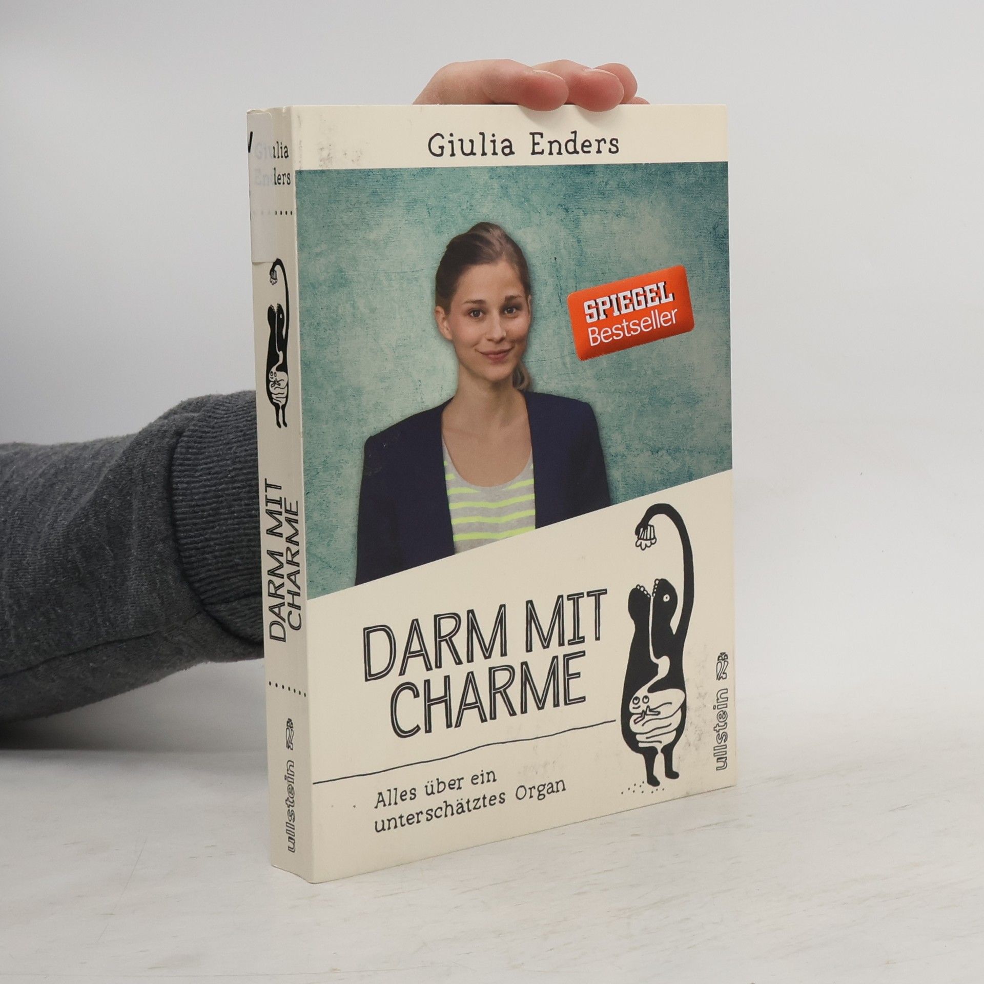 Giulia Ender Darm mit Charme
