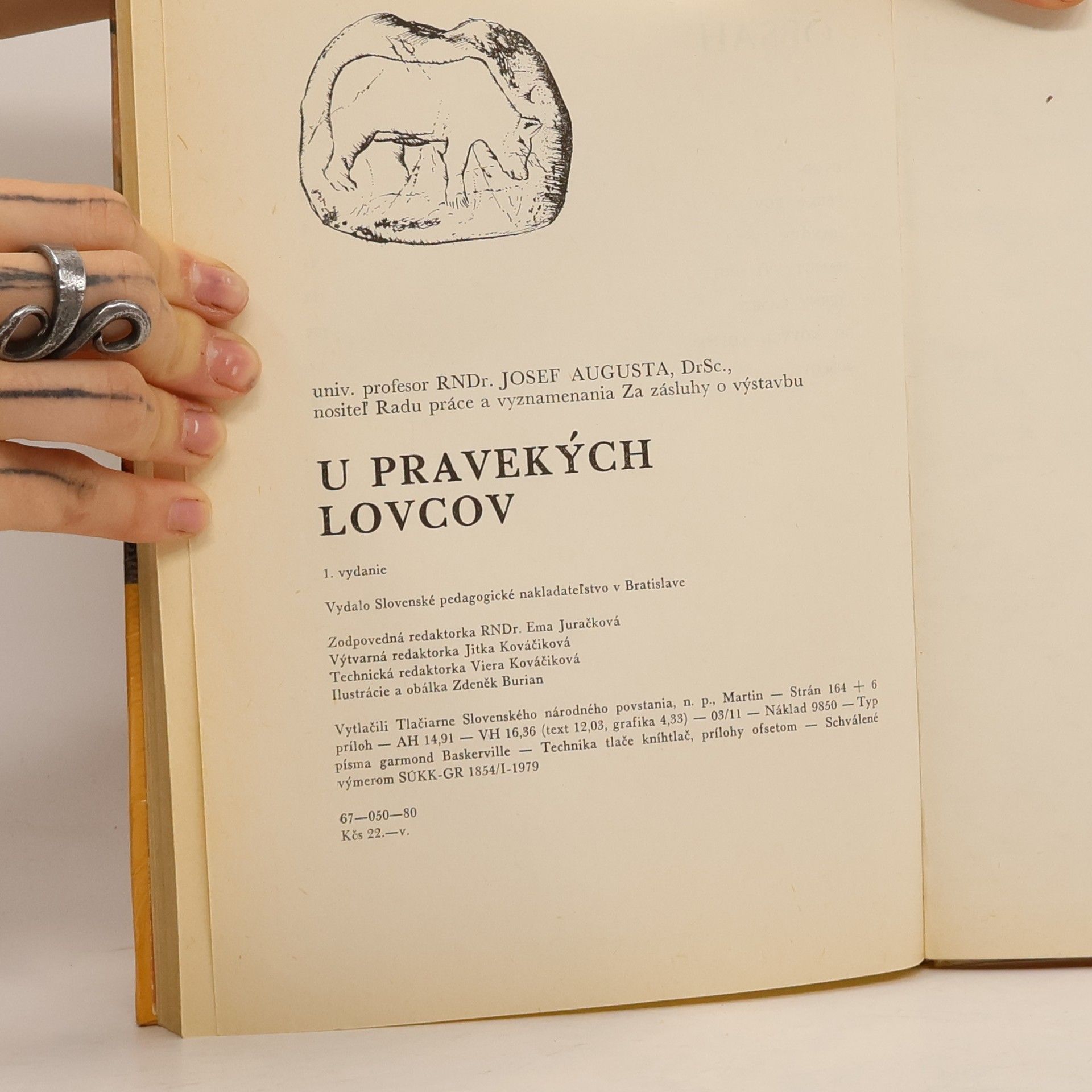 Josef Augusta U pravekých lovcov