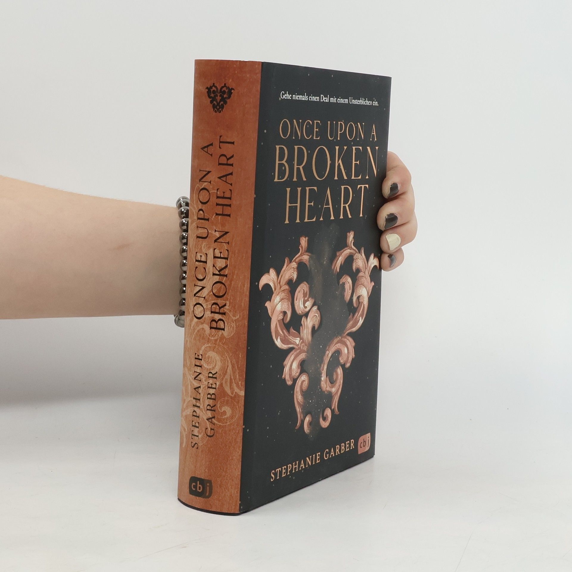 Stephanie Garber Once Upon a Broken Heart