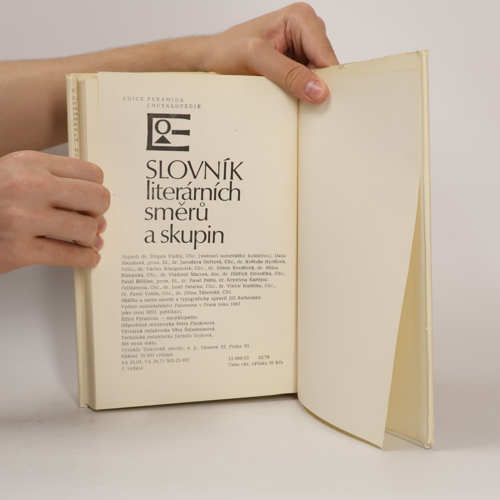 Štěpán Vlašín Slovník literárních směrů a skupin
