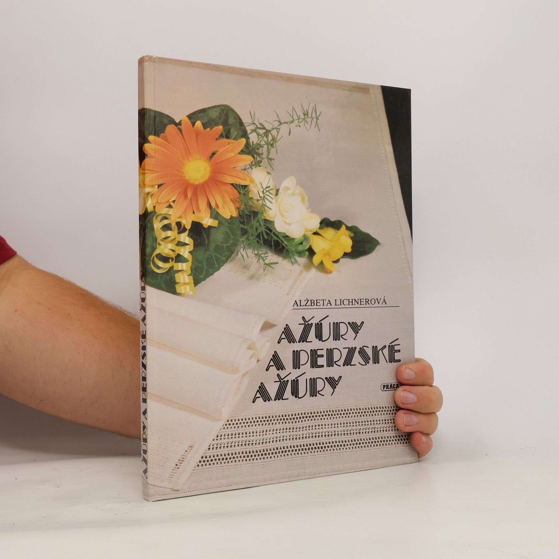 Alžbeta Lichnerová Ažúry a perzské ažúry