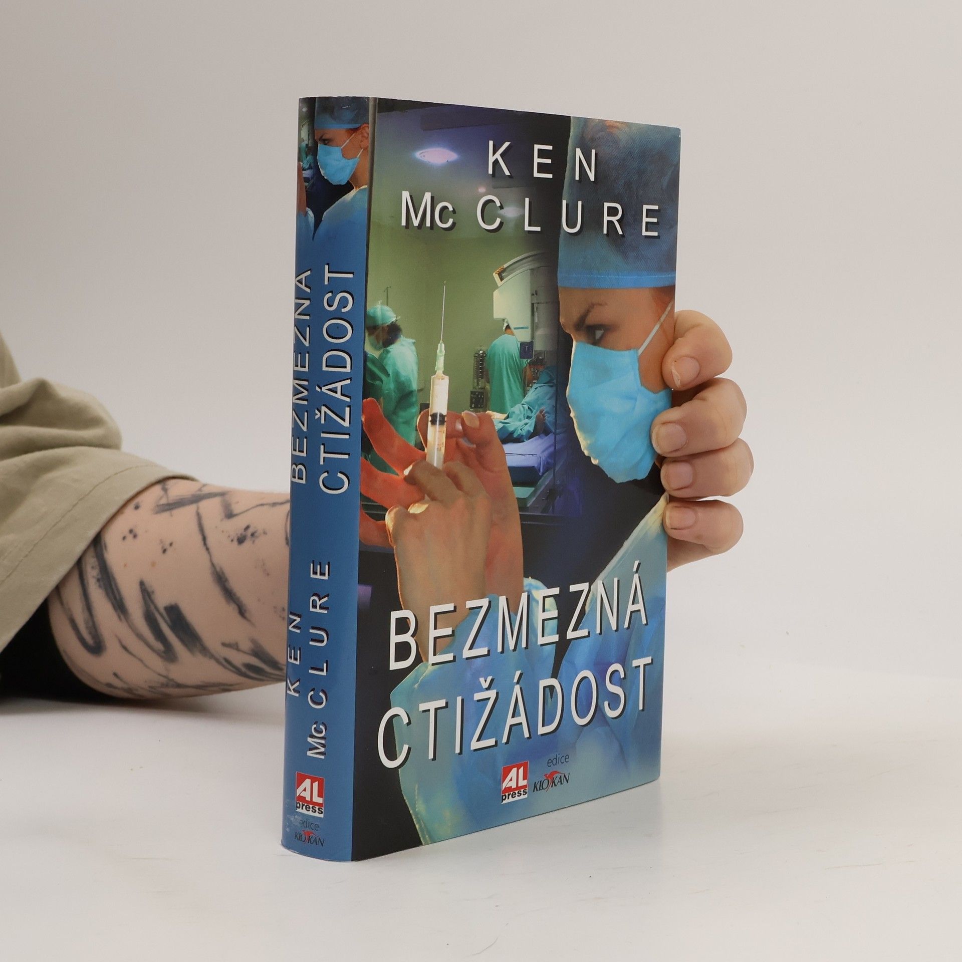 Ken McClure Bezmezná ctižádost
