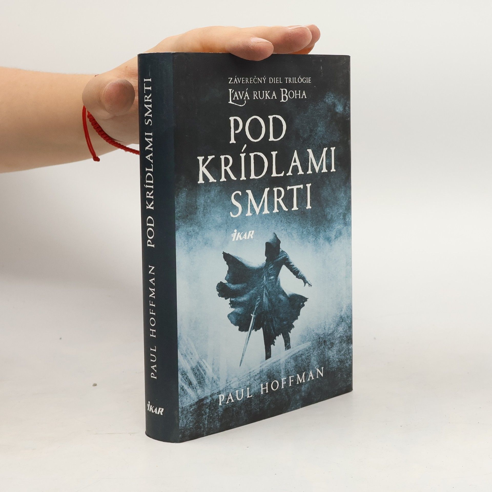 Paul Hoffman Pod krídlami smrti