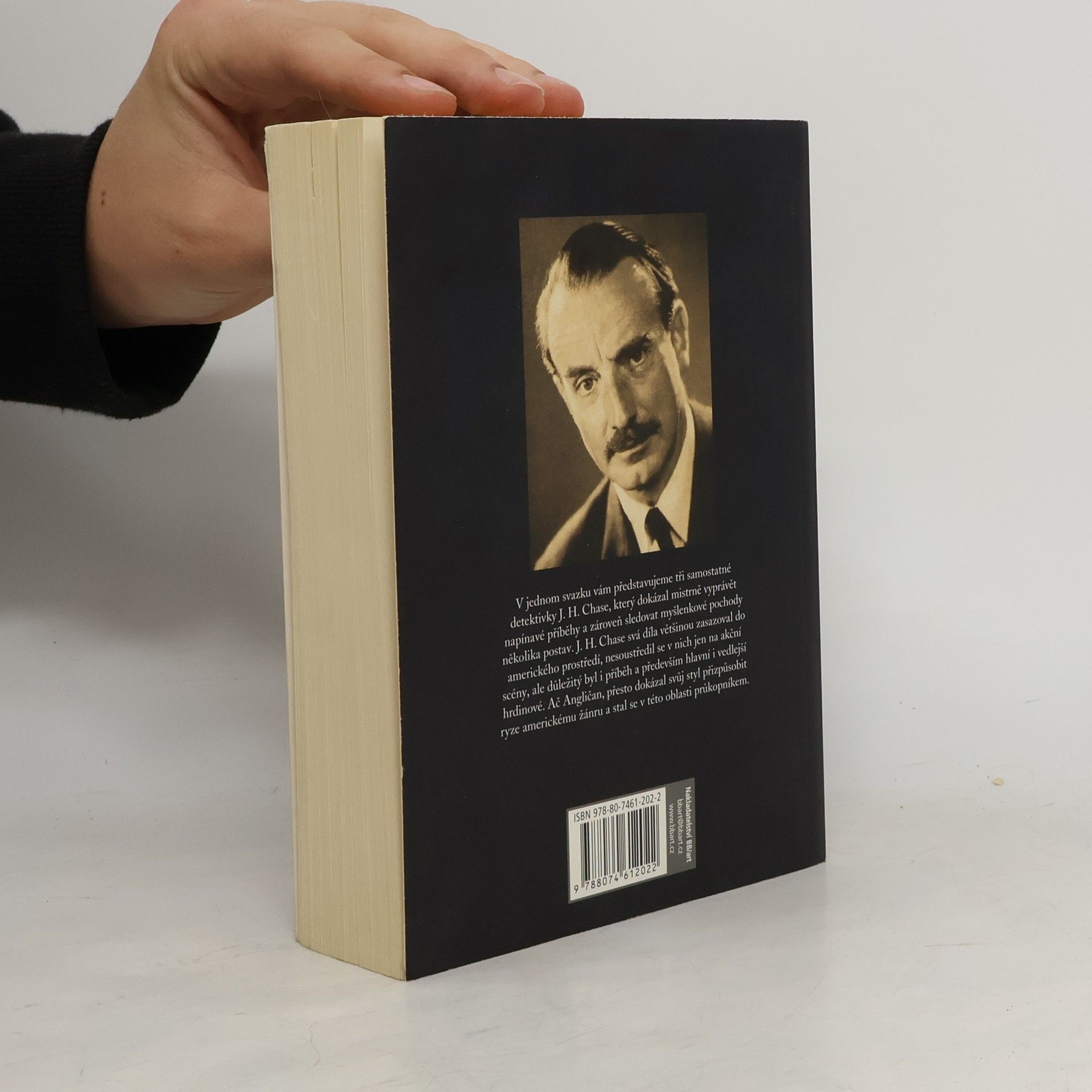 James Hadley Chase James Hadley Chase omnibus: Lehce nabyl, lehce pozbyl. Láska může být osudná. Kdo se směje naposled