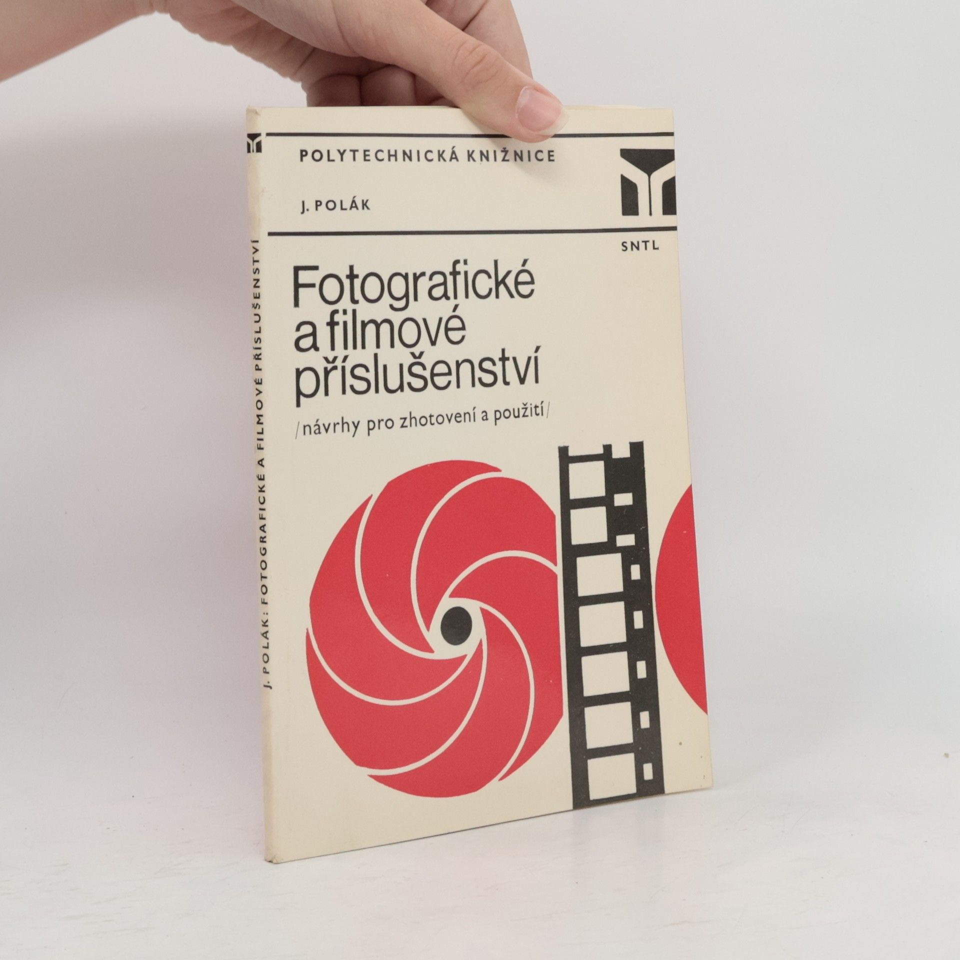 Josef Polák Fotografické a filmové příslušenství