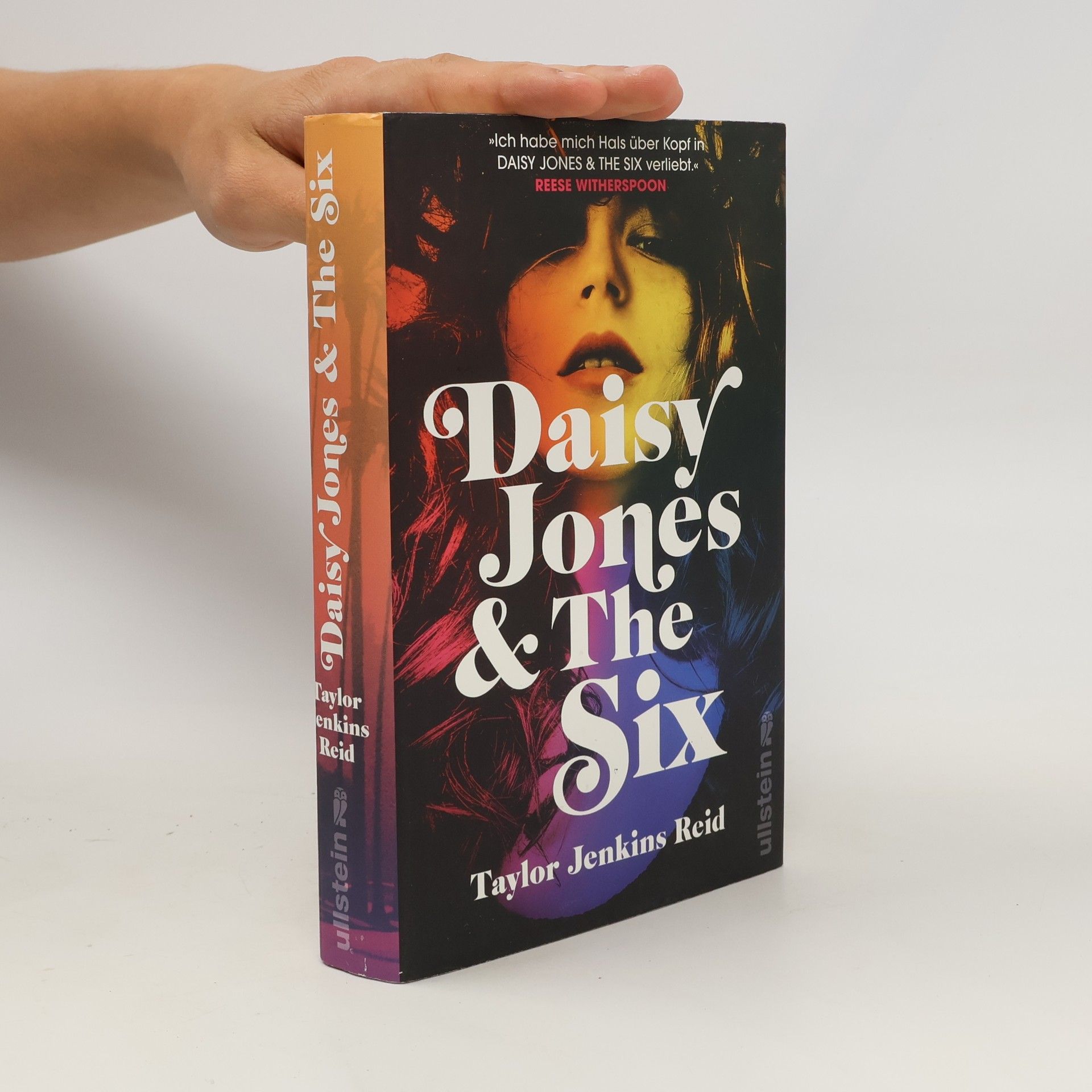 Taylor Jenkins Reid Daisy Jones & The Six