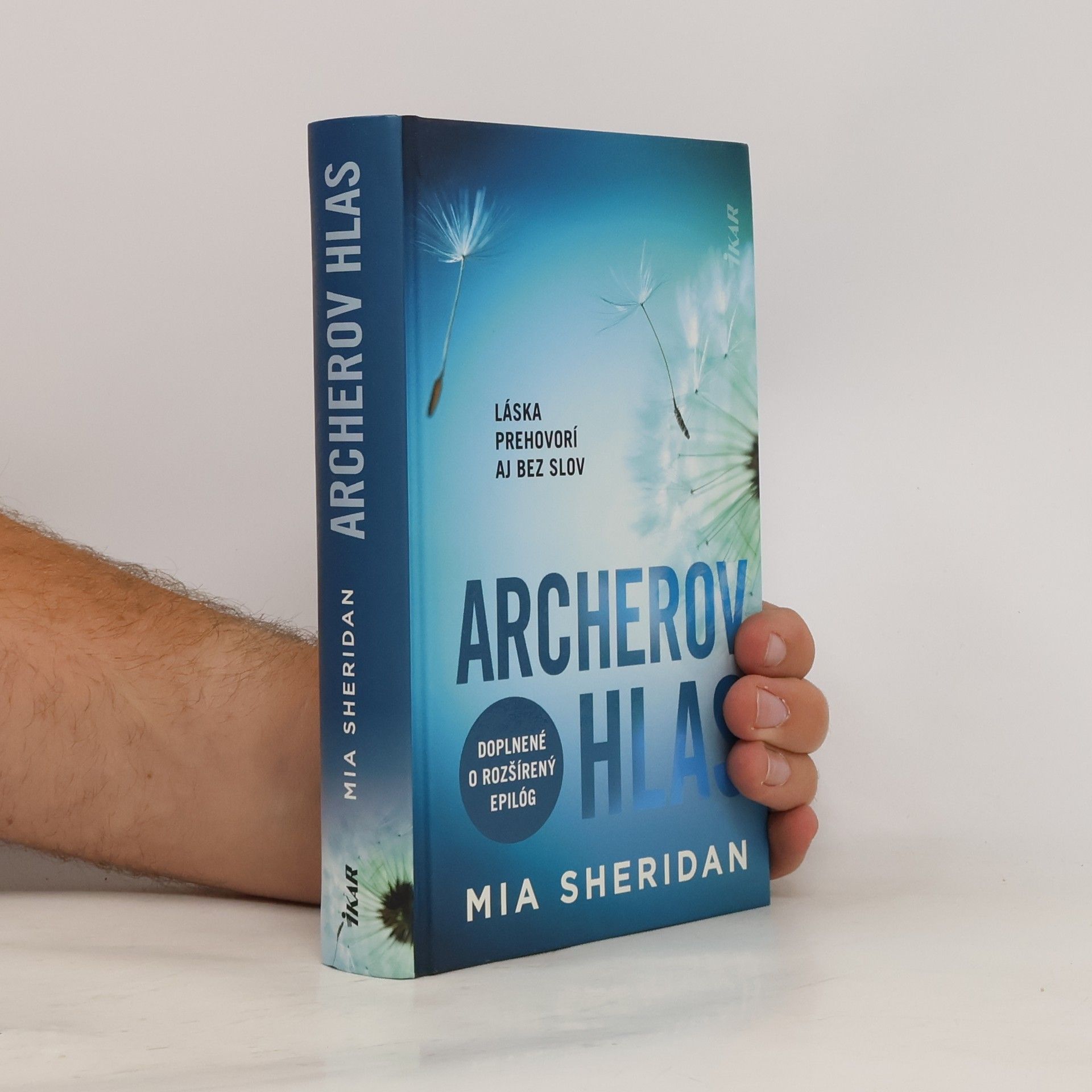 Mia Sheridan Archerov hlas