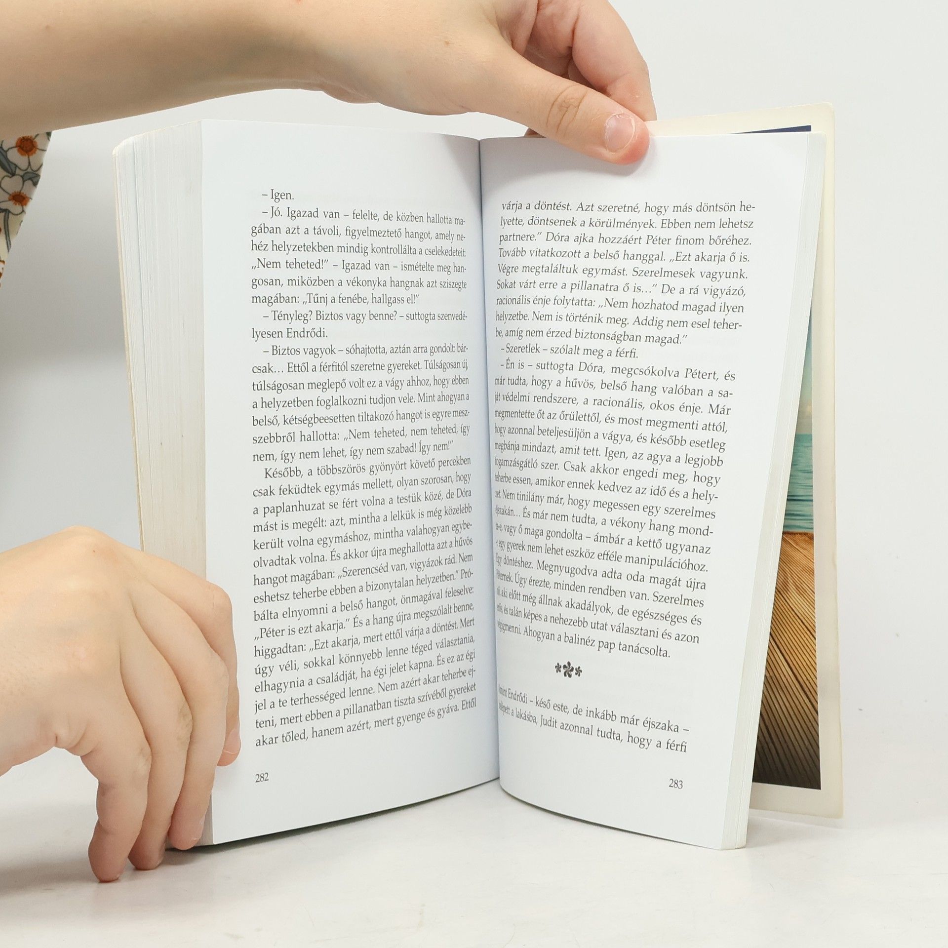 Éva Fejős Hotel Bali: A bestseller új, bővített kiadása