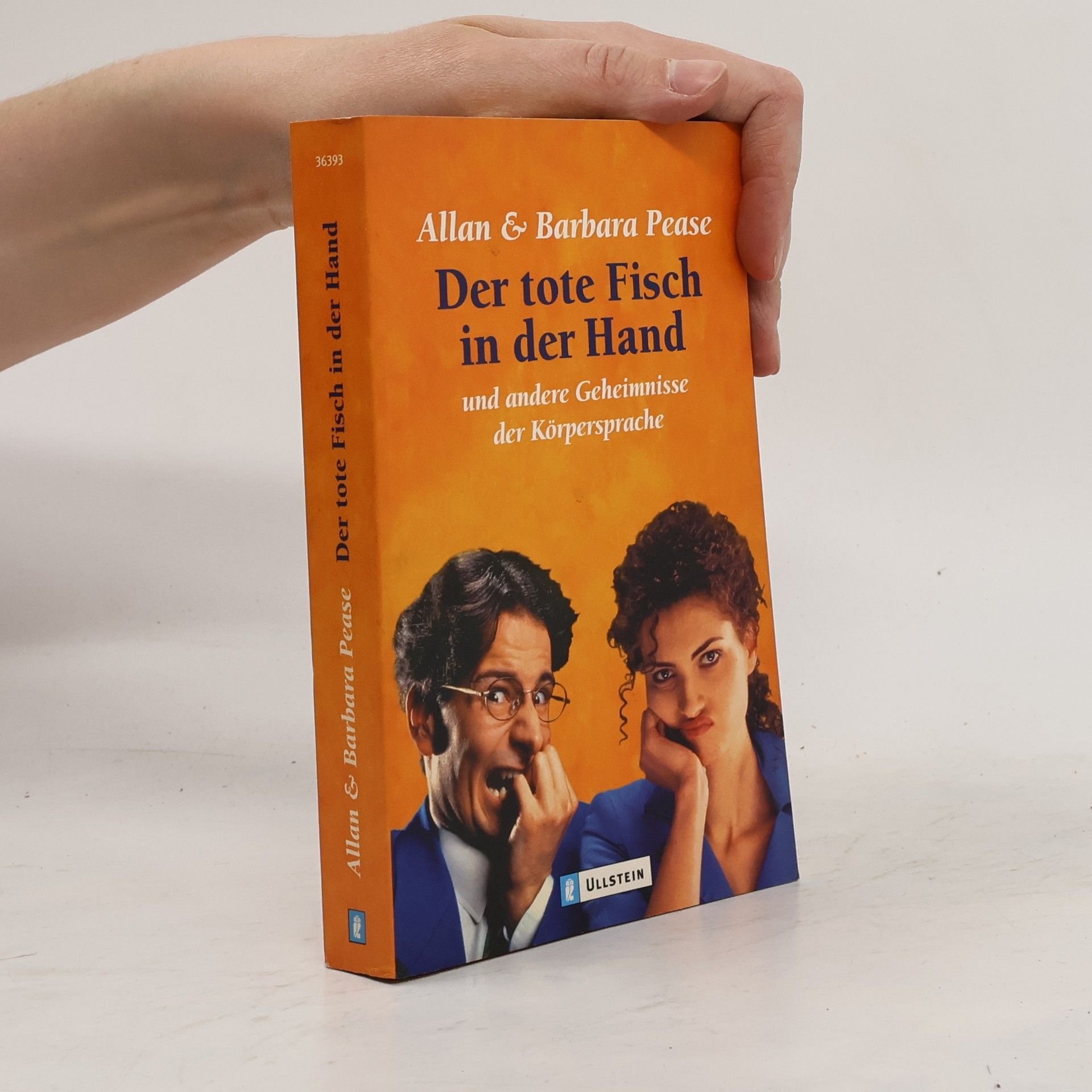 Allan Pease Der tote Fisch in der Hand