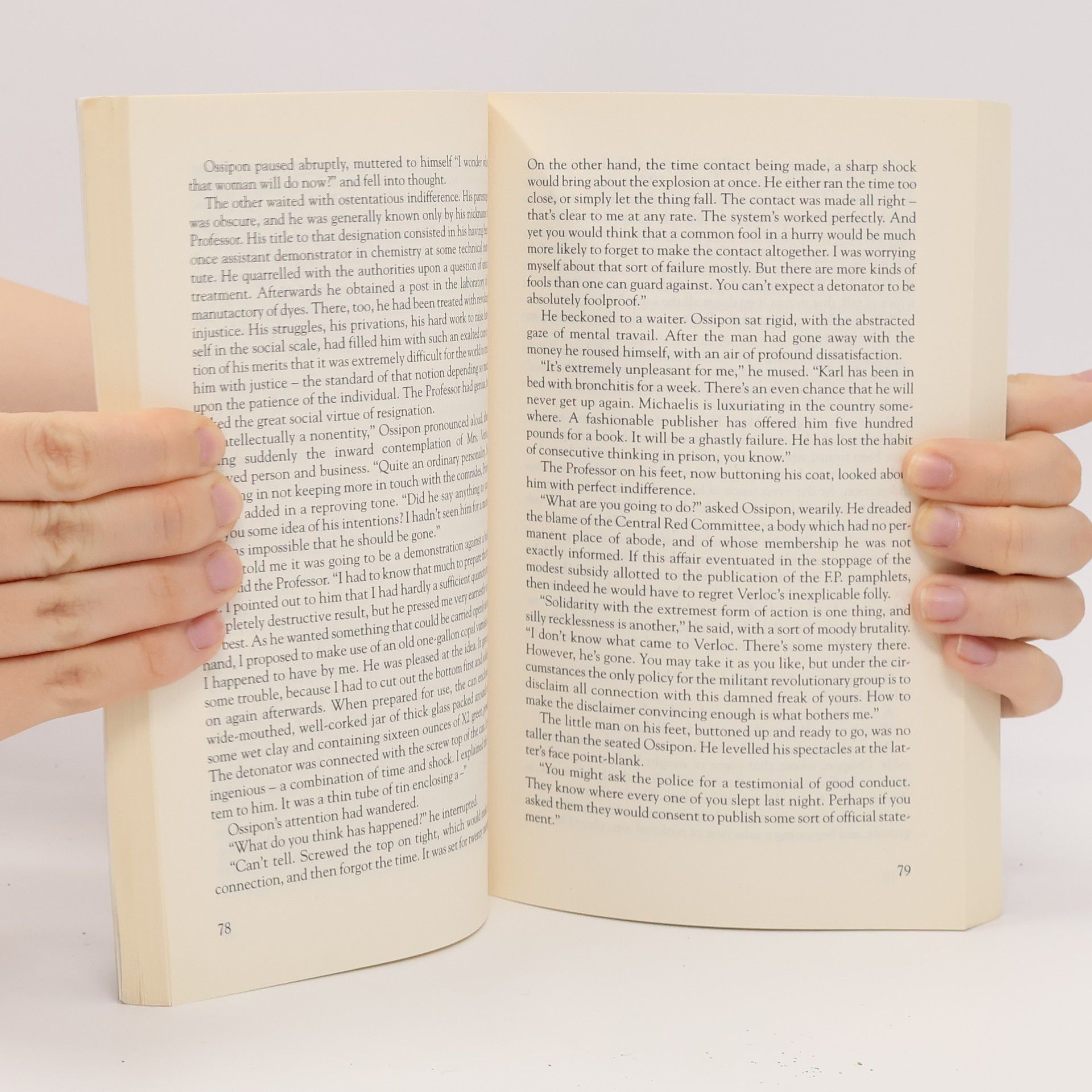 Joseph Conrad Giunti Classics: The Secret Agent