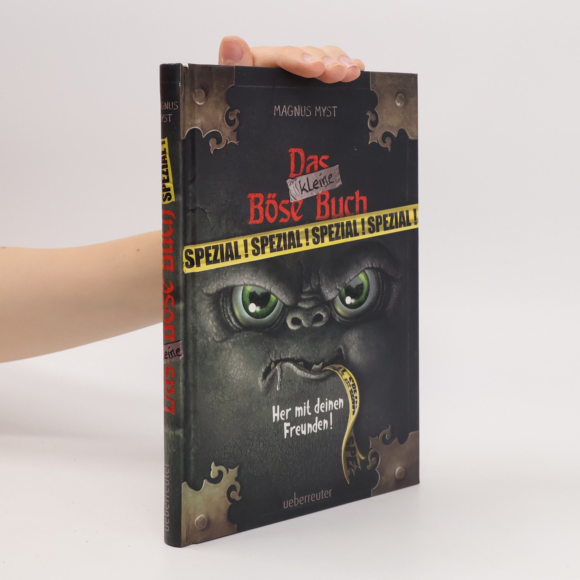 Magnnus Myst Das Böse Buch. Her mit deinen Freunden!