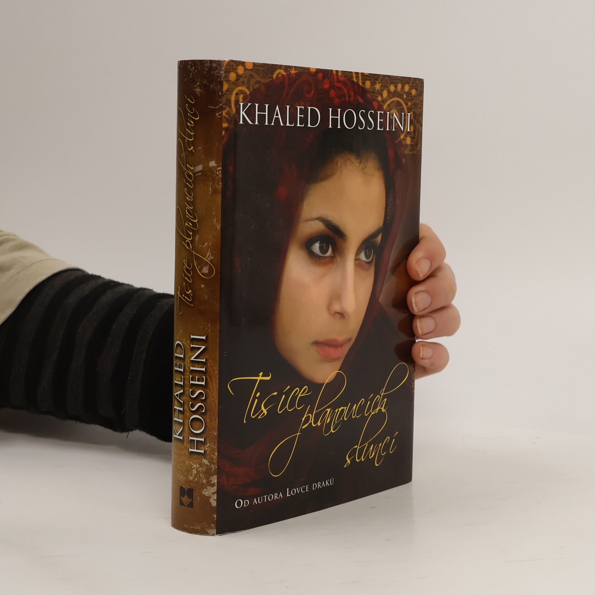 Khaled Hosseini Tisíce planoucích sluncí
