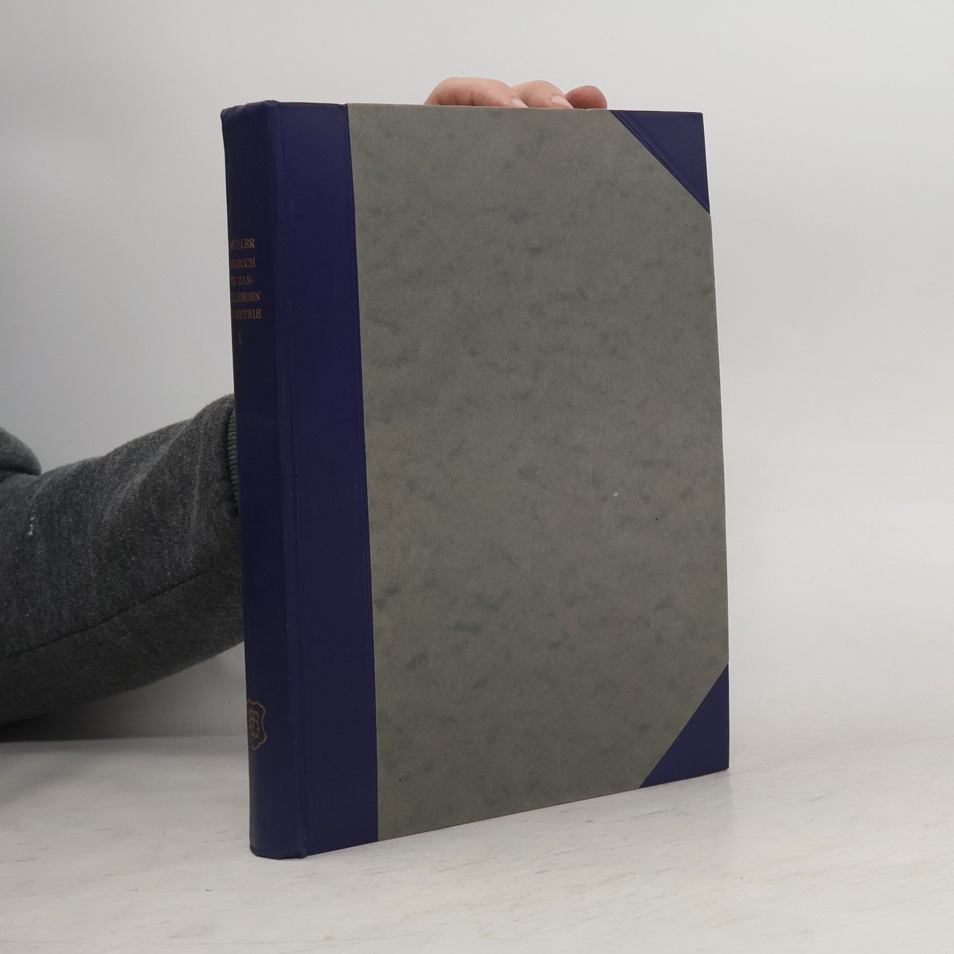 Lehrbuch der darstellenden Geometrie