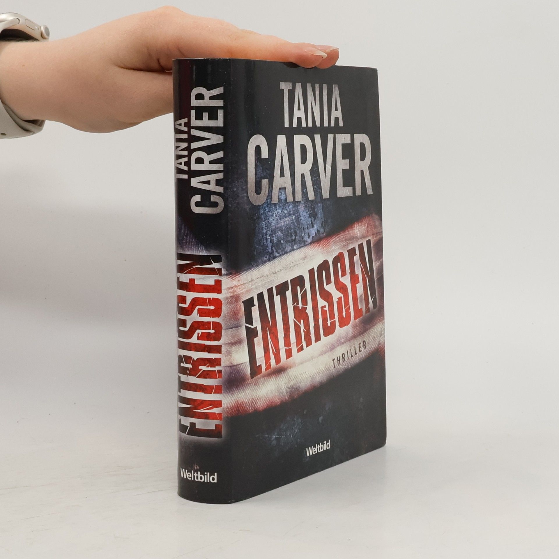 Tania Carver Entrissen