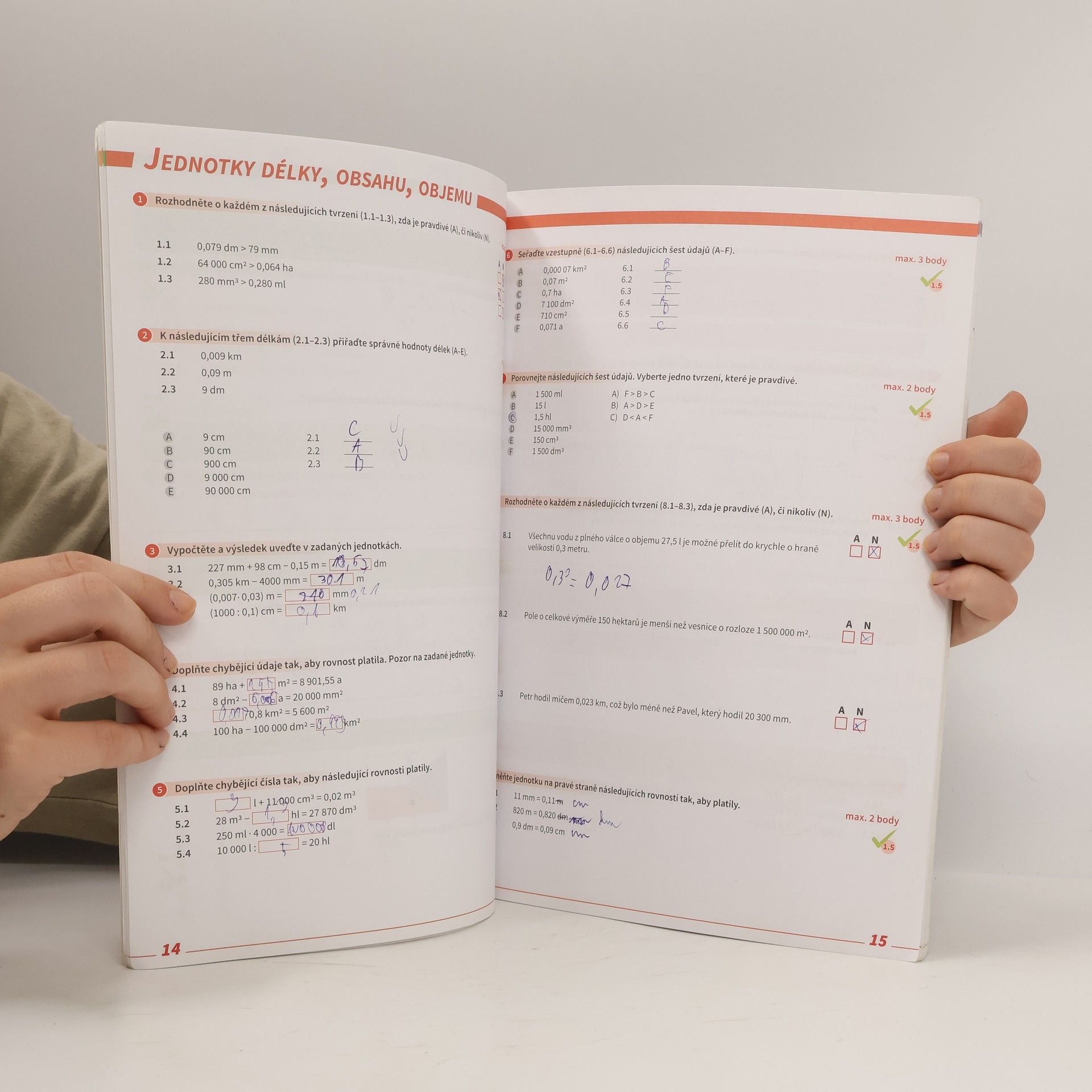 Autorenkollektiv Přijímačky v pohodě : příprava na jednotné přijímací řízení SŠ. Matematika
