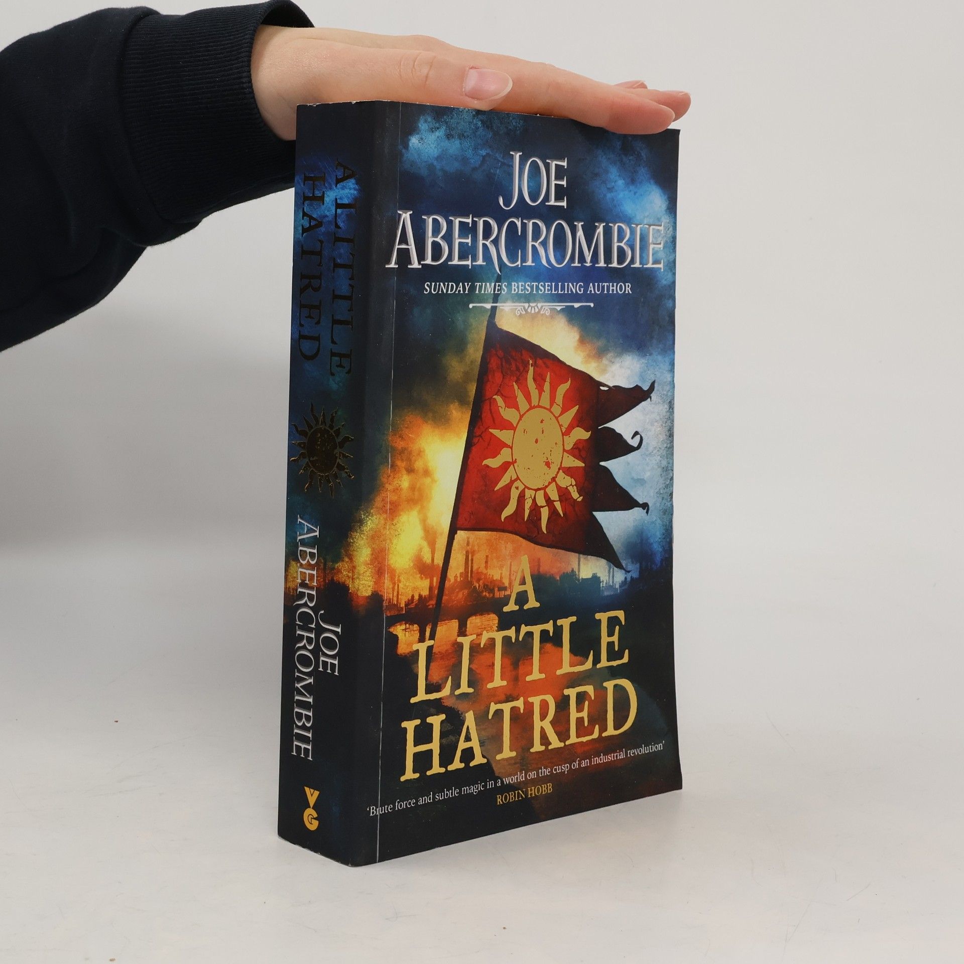 Joe Abercrombie The Age of Madness - 1: A Little Hatred