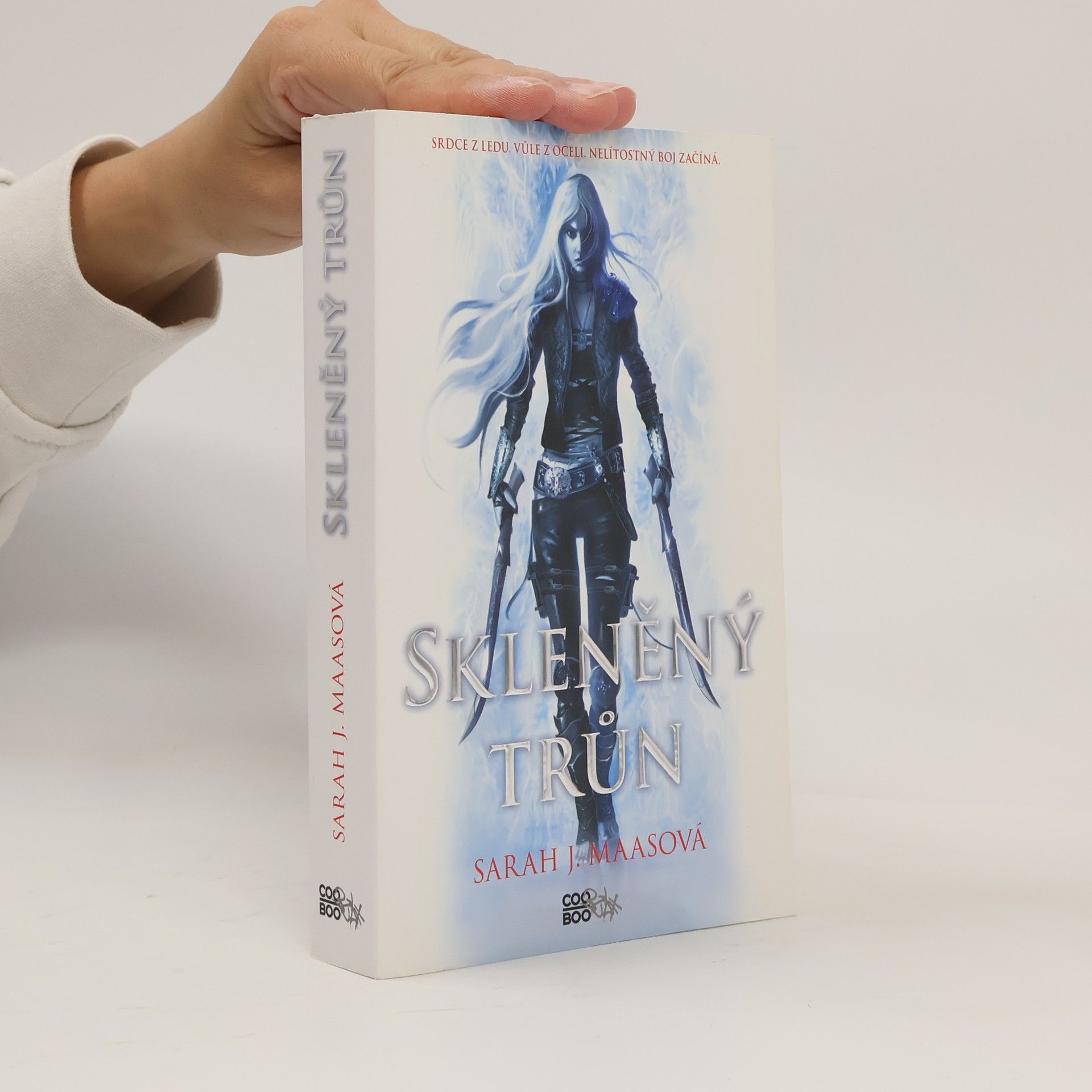 Sarah J. Maas Skleněný trůn