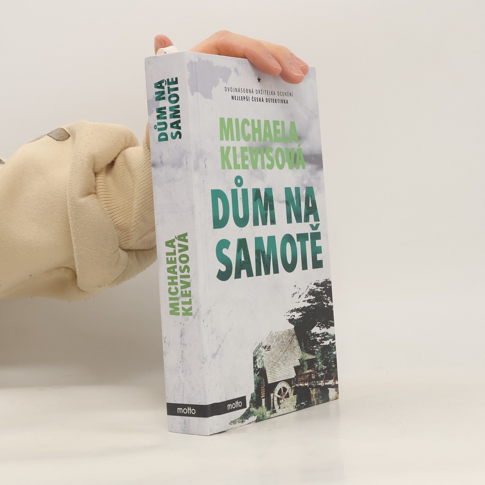 Michaela Klevisová Dům na samotě