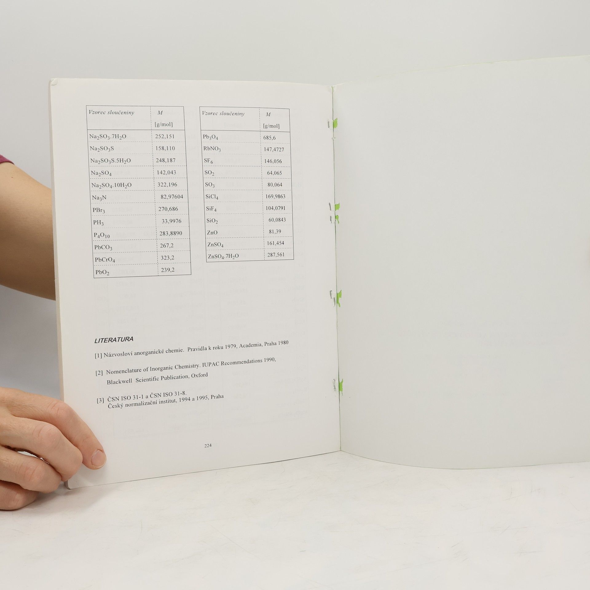 Vratislav Flemr Úlohy z názvosloví a chemických výpočtů v anorganické chemii