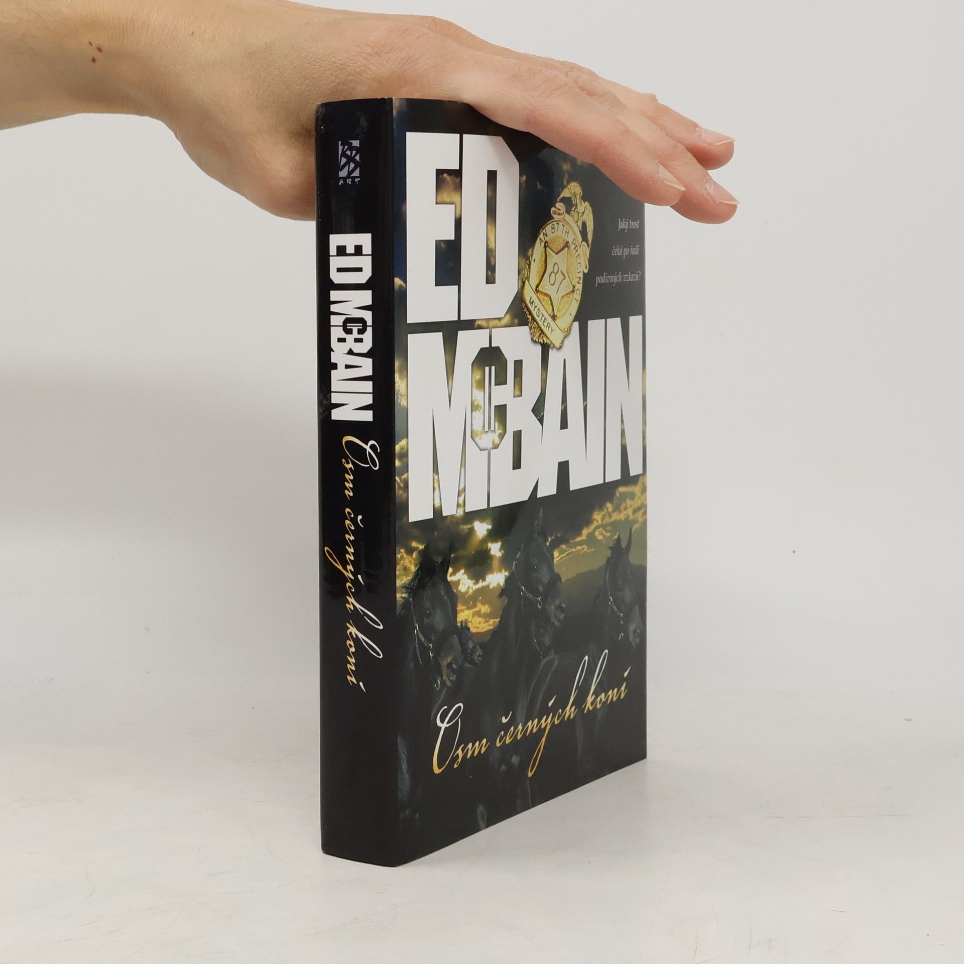 Ed McBain Osm černých koní : román z 87. revíru