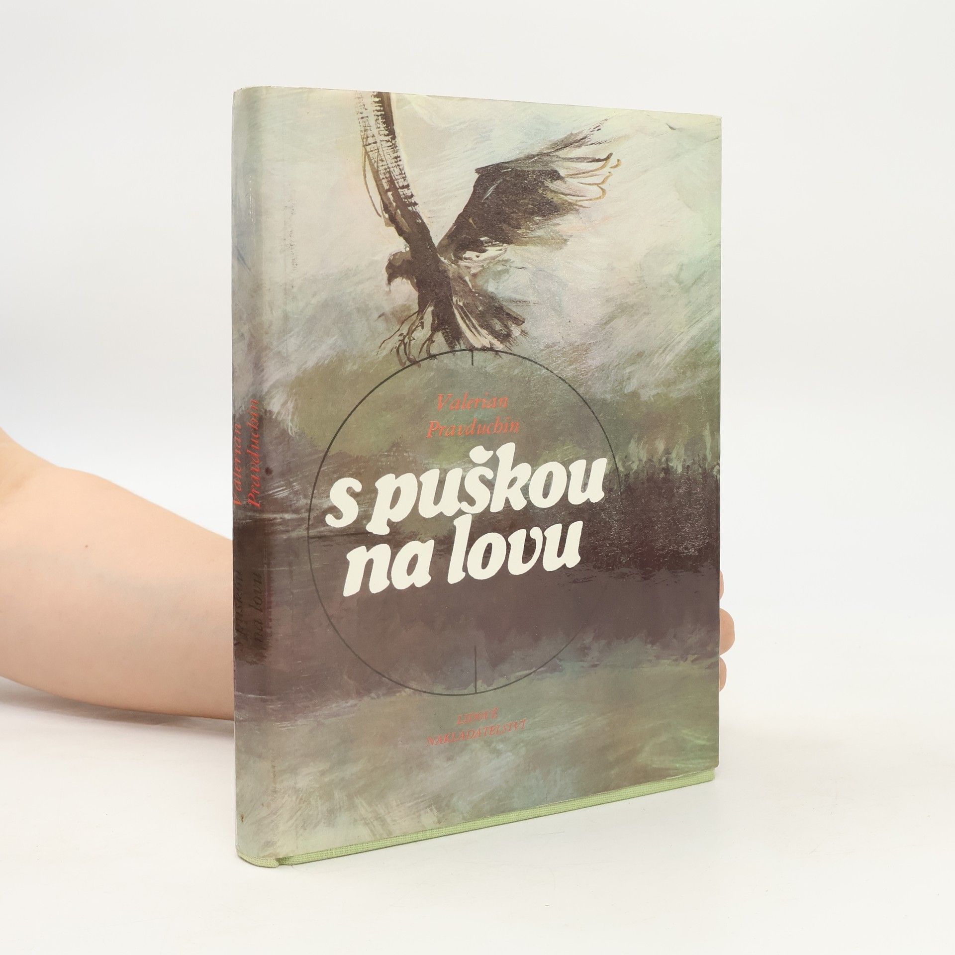 Valerian Pavlovič Pravduchin S puškou na lovu