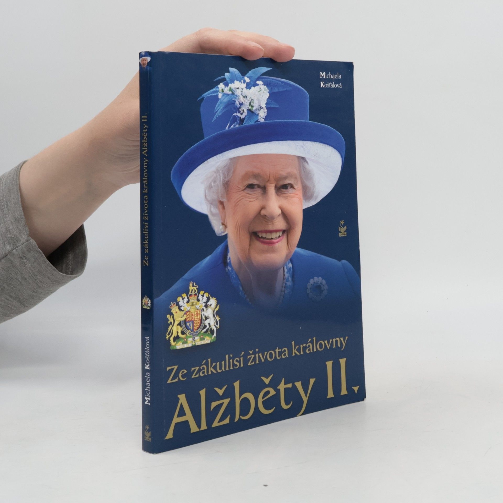 Michaela Košťálová Ze zákulisí života královny Alžběty II.