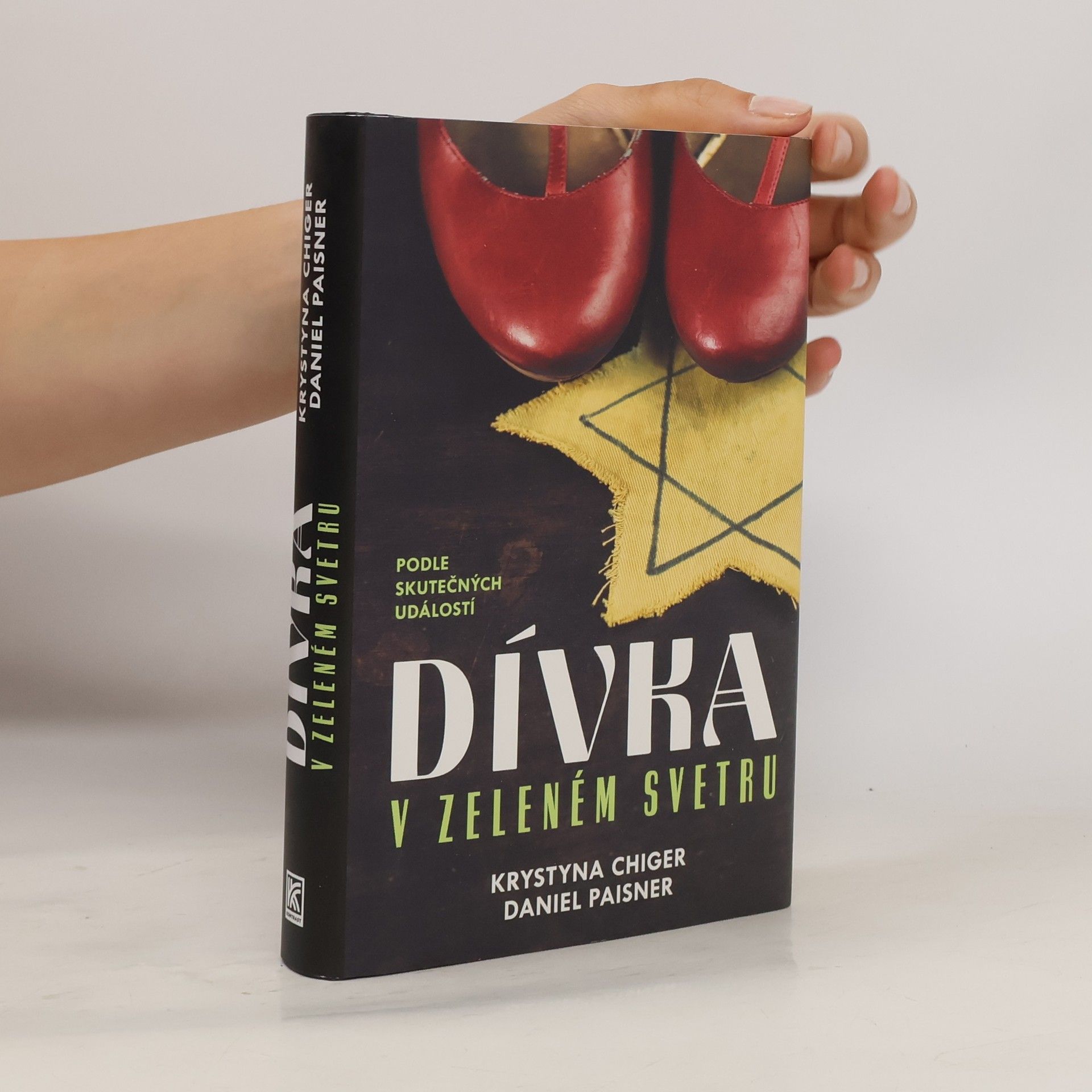 Krystyna Chiger Dívka v zeleném svetru