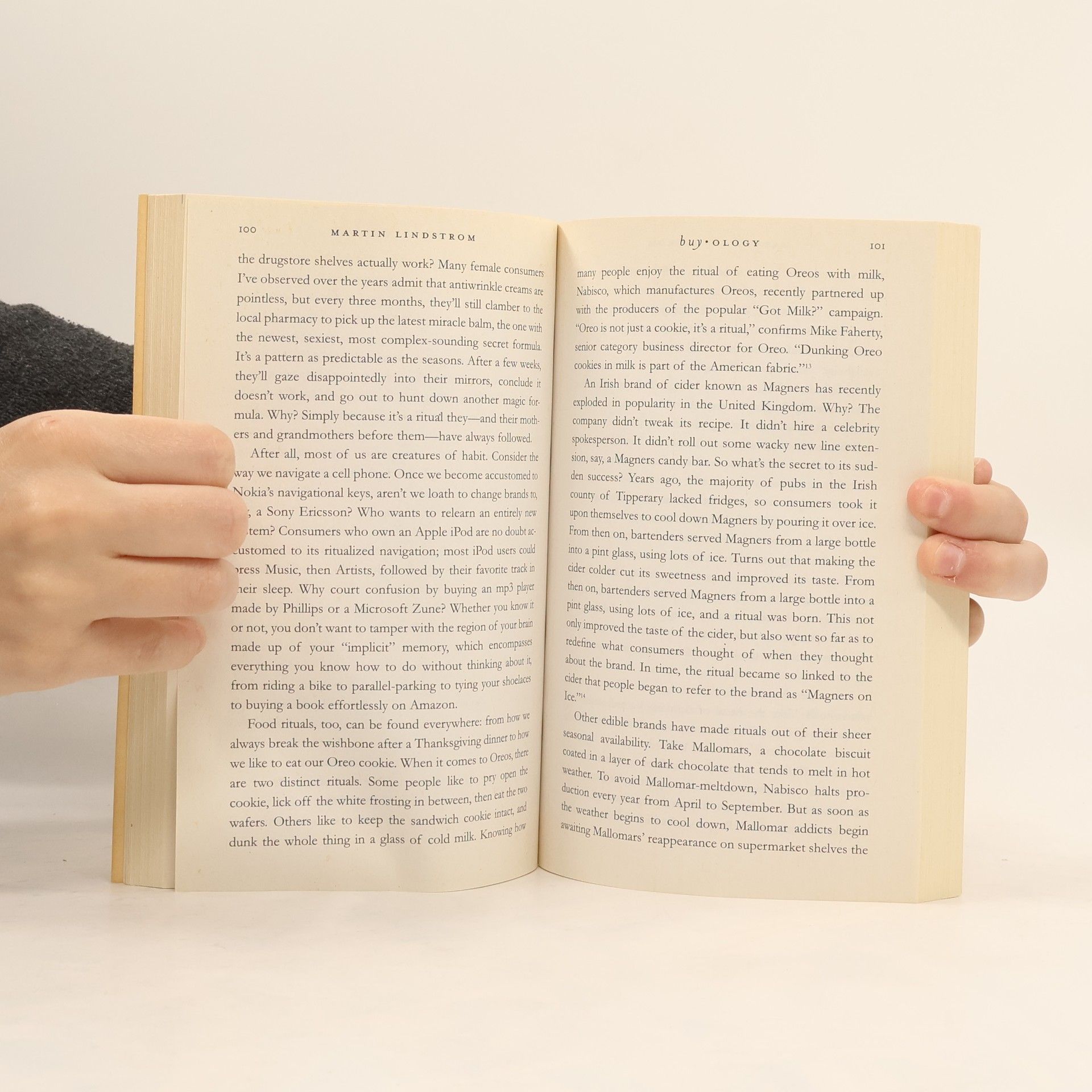 Martin Lindstrom Buyology : truth and lies about why we buy