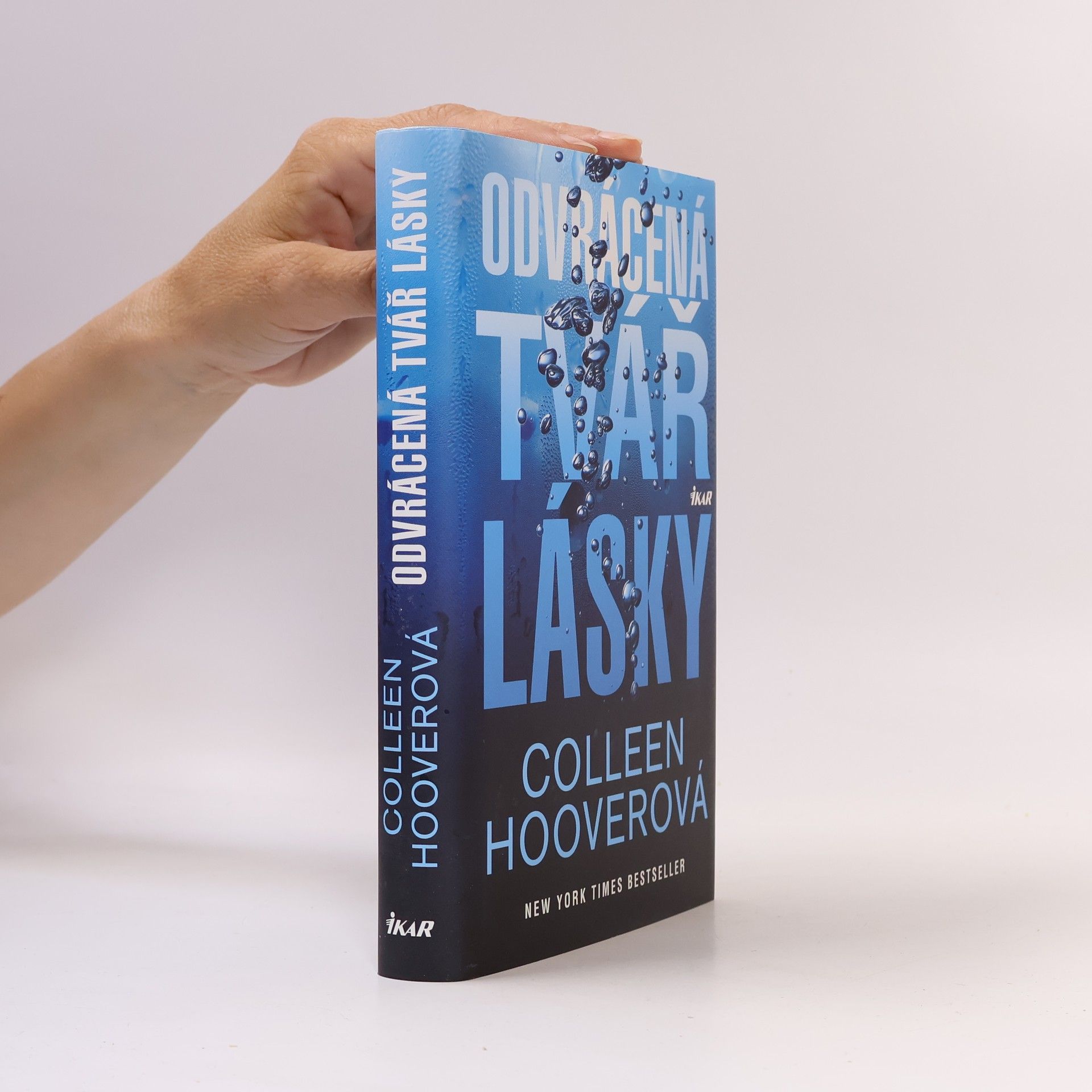 Colleen Hoover Odvrácená tvář lásky