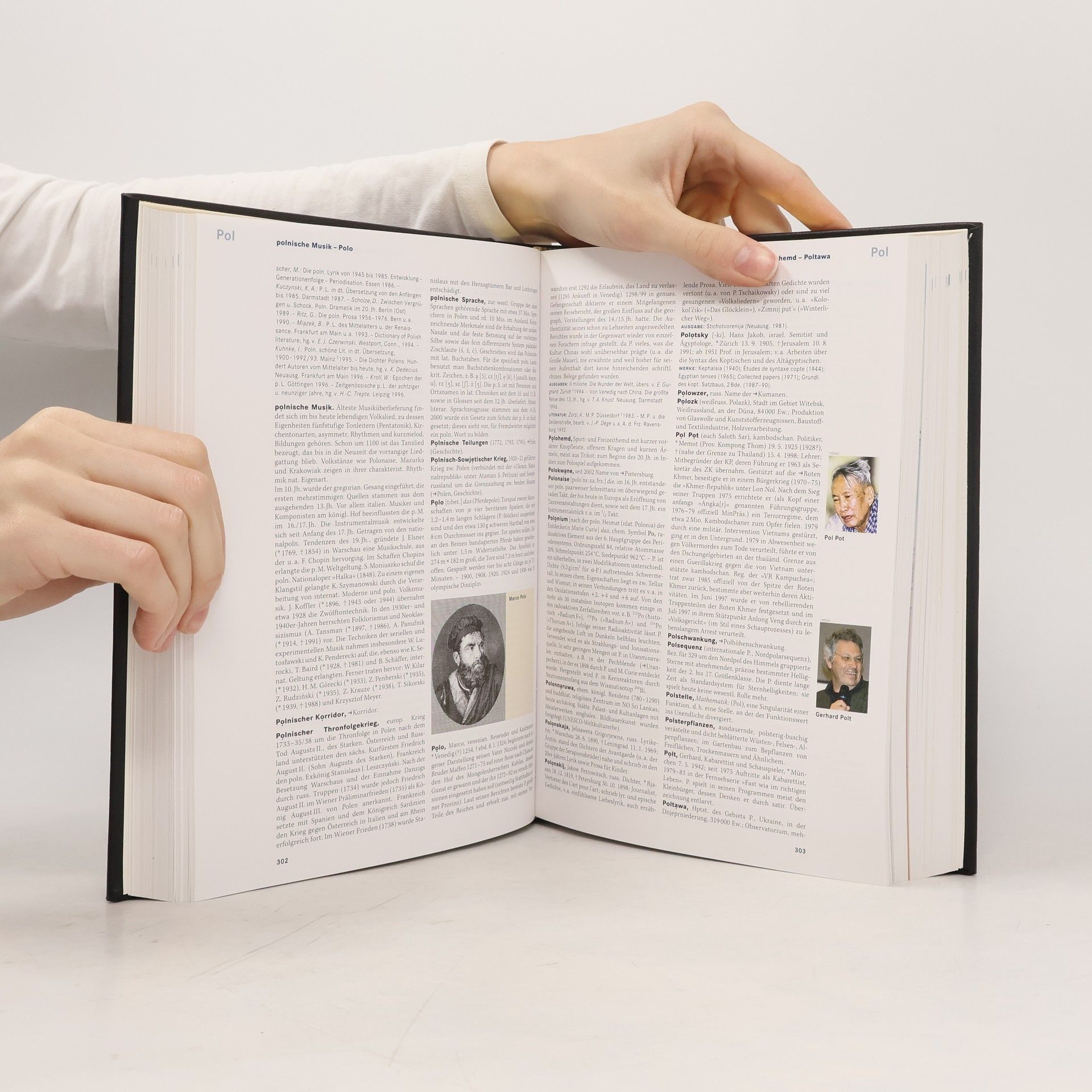 Collectif d'auteurs BrockHaus A-Z Wissen. 8