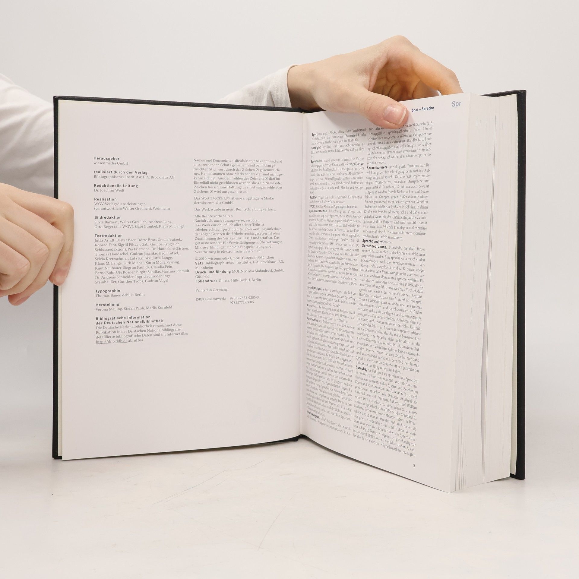 Kolektiv autorů Brockhaus. A-Z Wissen 10
