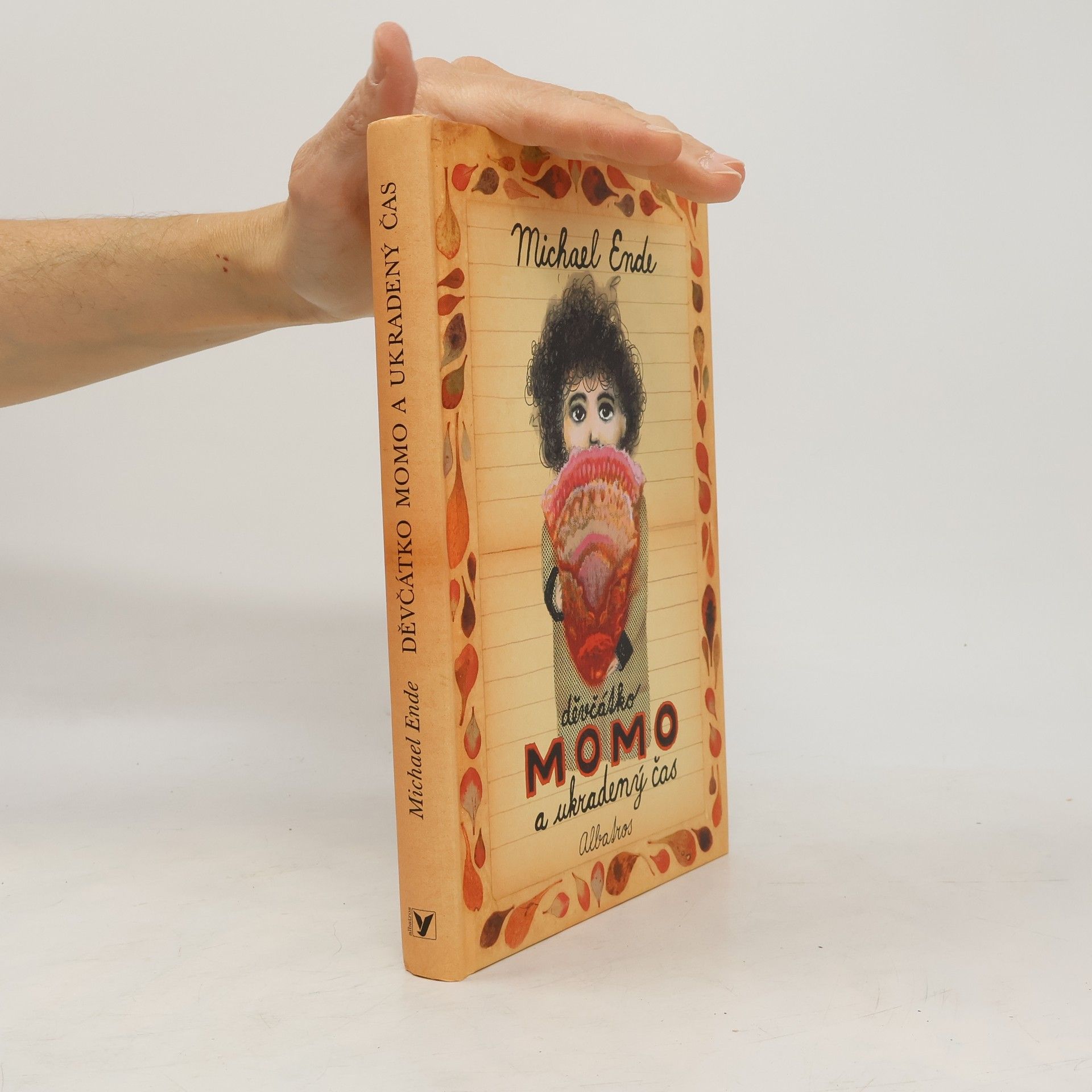 Michael Ende Děvčátko Momo a ukradený čas