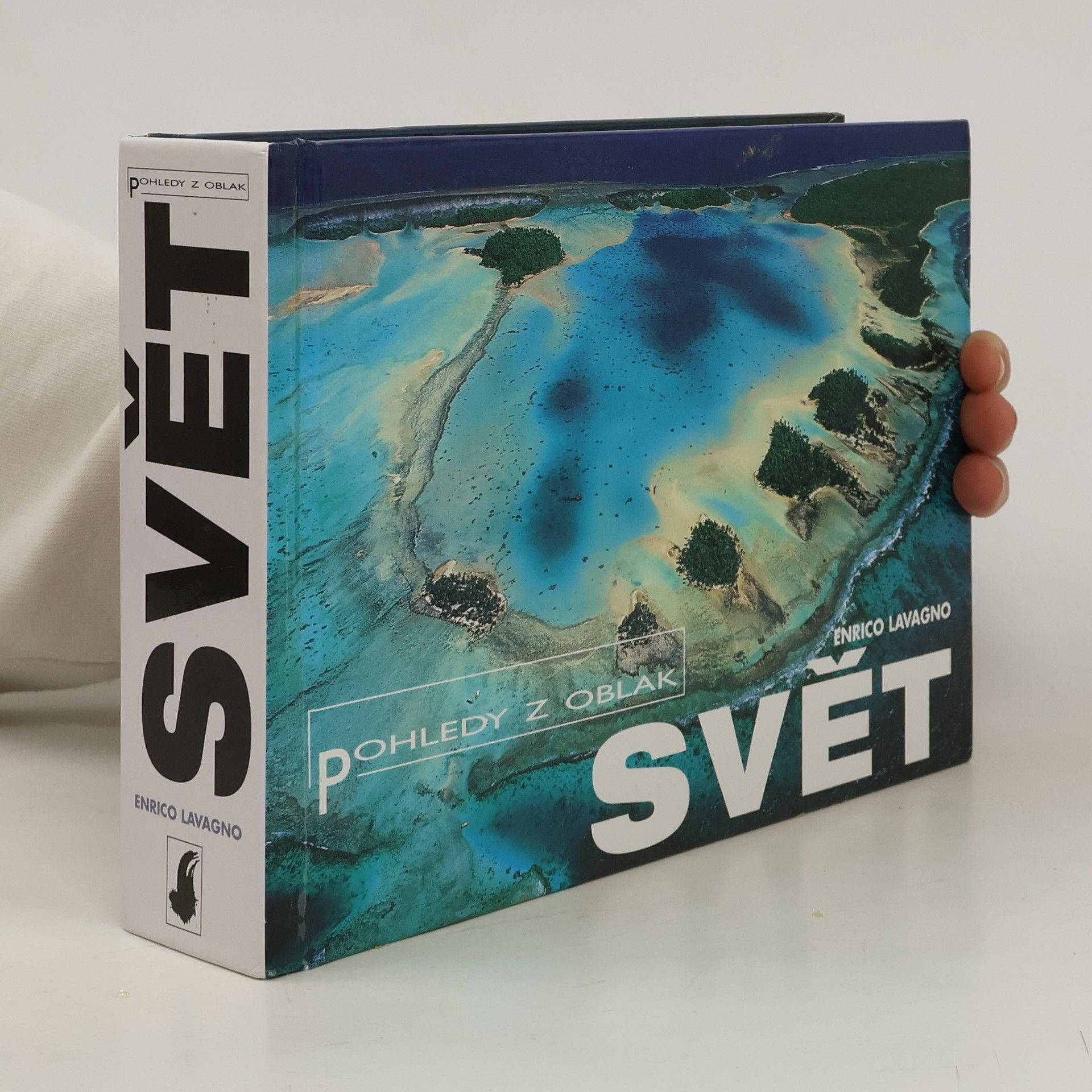 Svět - pohledy z oblak