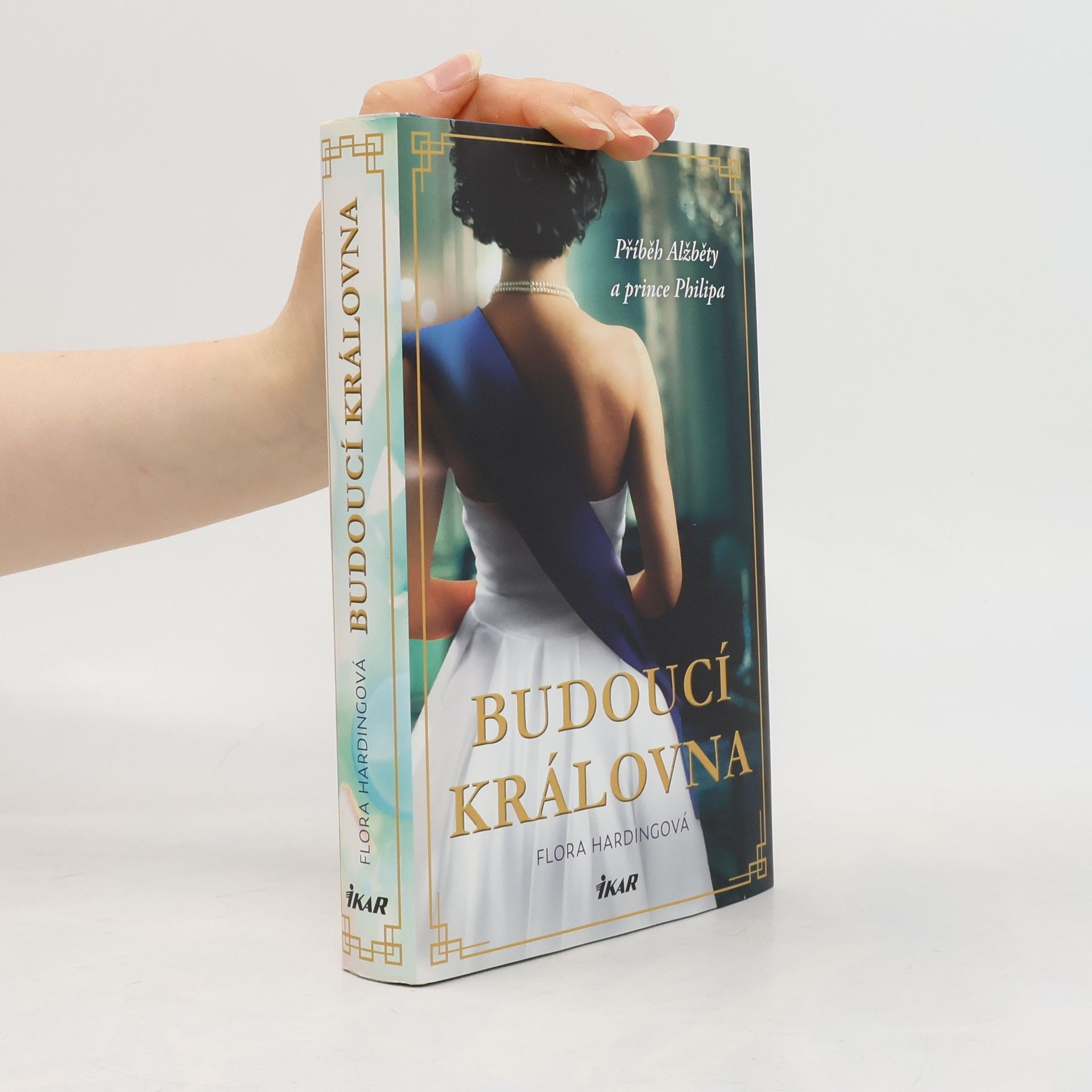 Flora Harding Budoucí královna