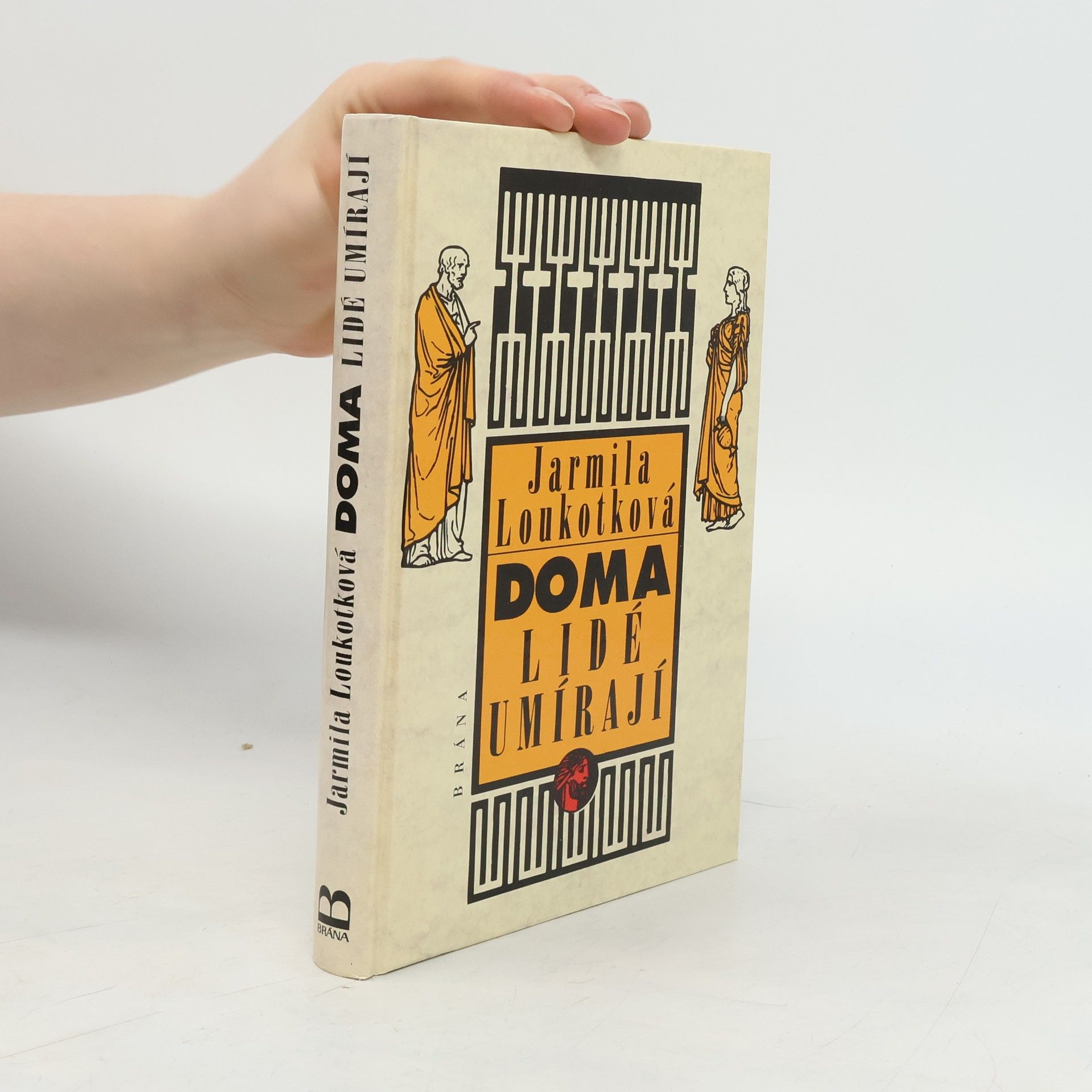 Doma lidé umírají