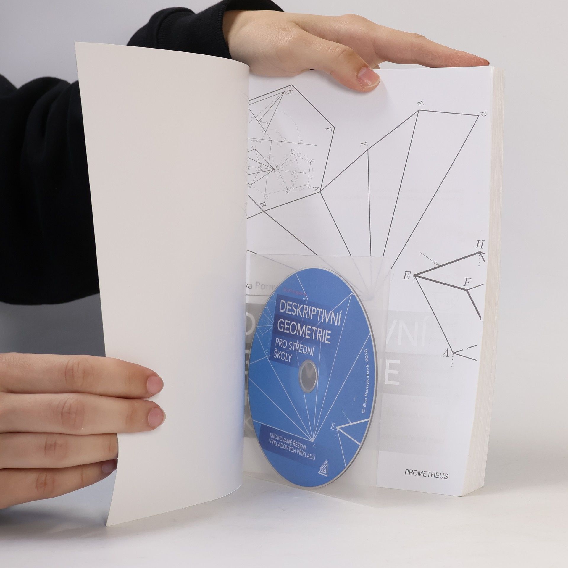Eva Pomykalová Deskriptivní geometrie pro střední školy