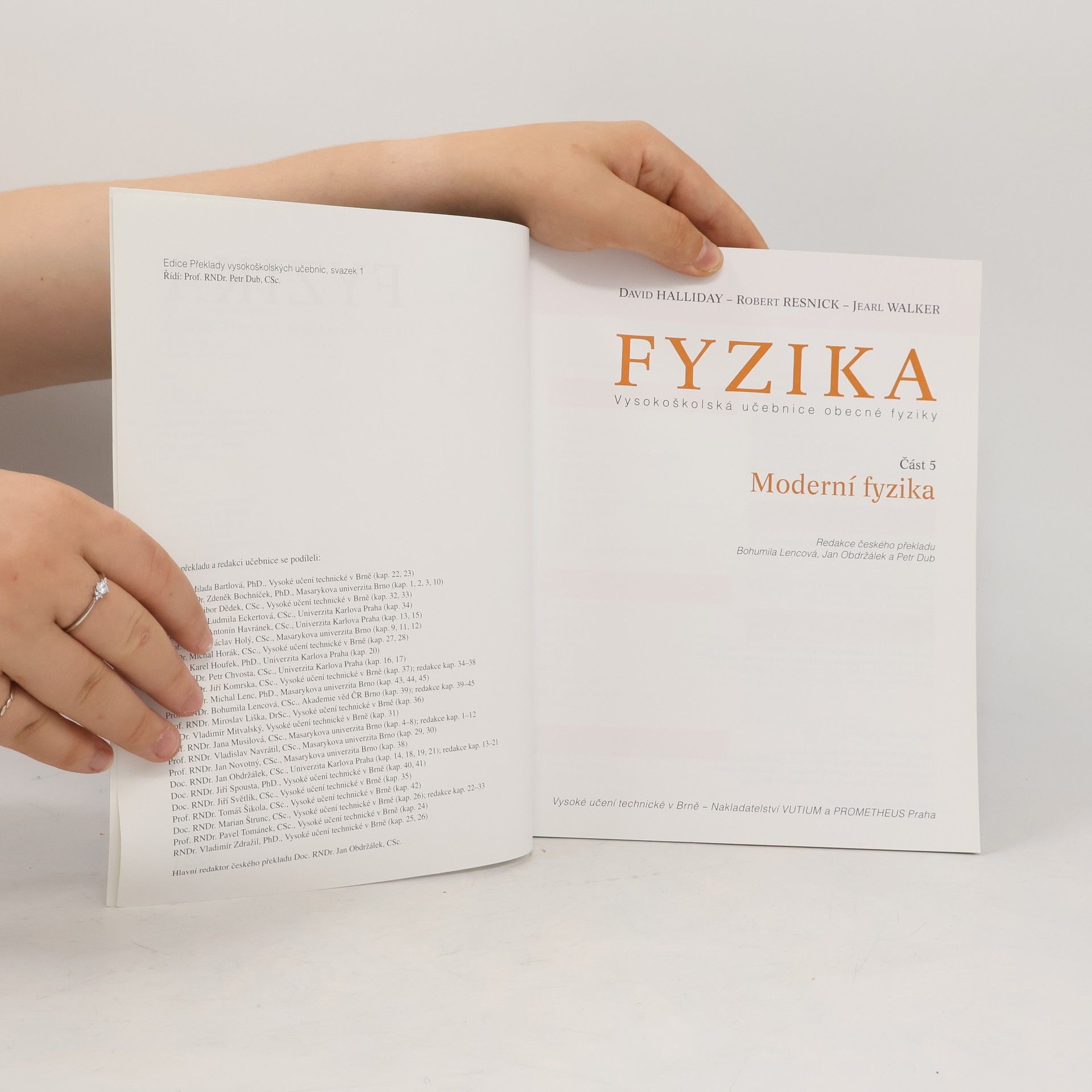 Autores varios Fyzika: Část 5: Moderní fyzika