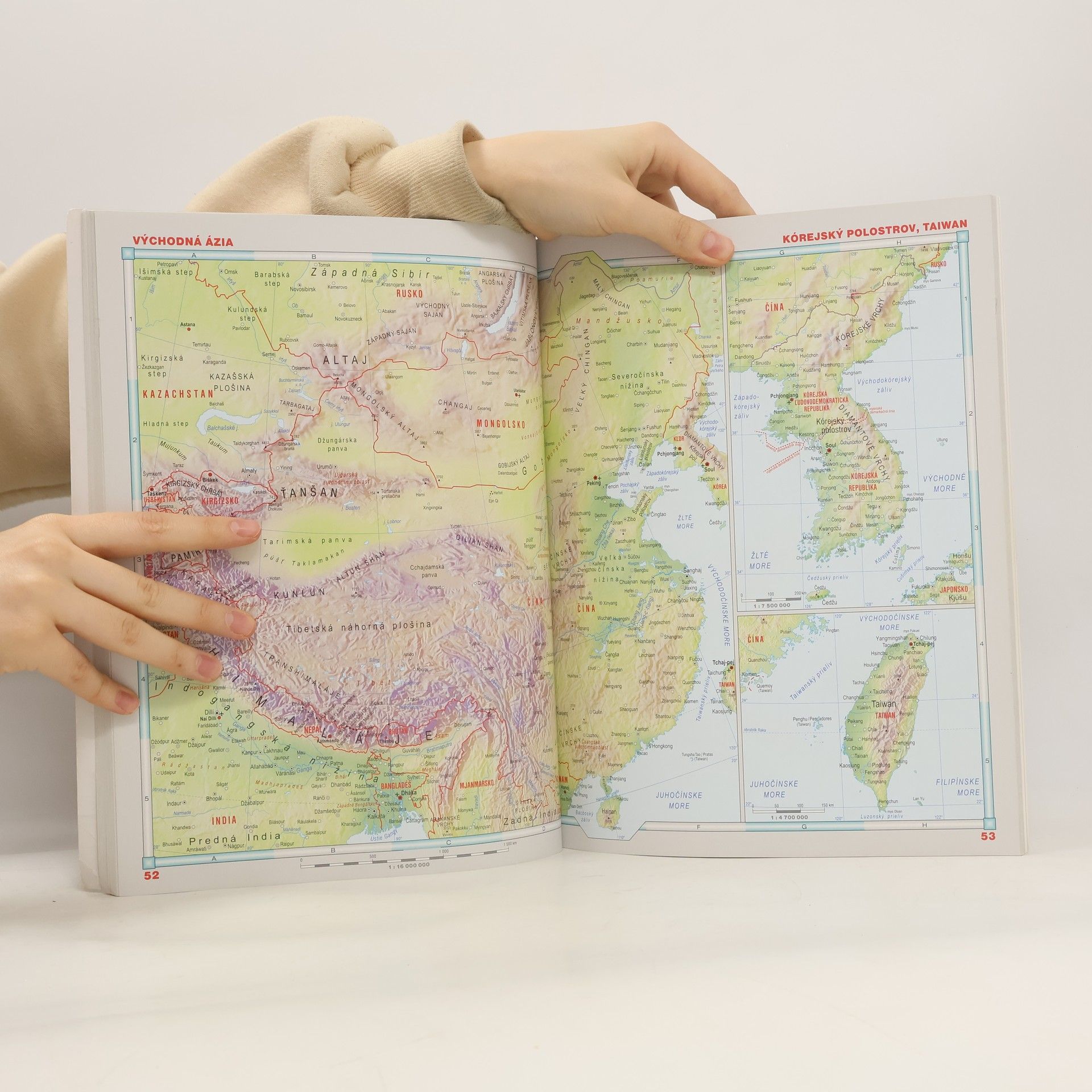 Róbert Čeman Svet - Školský geografický atlas