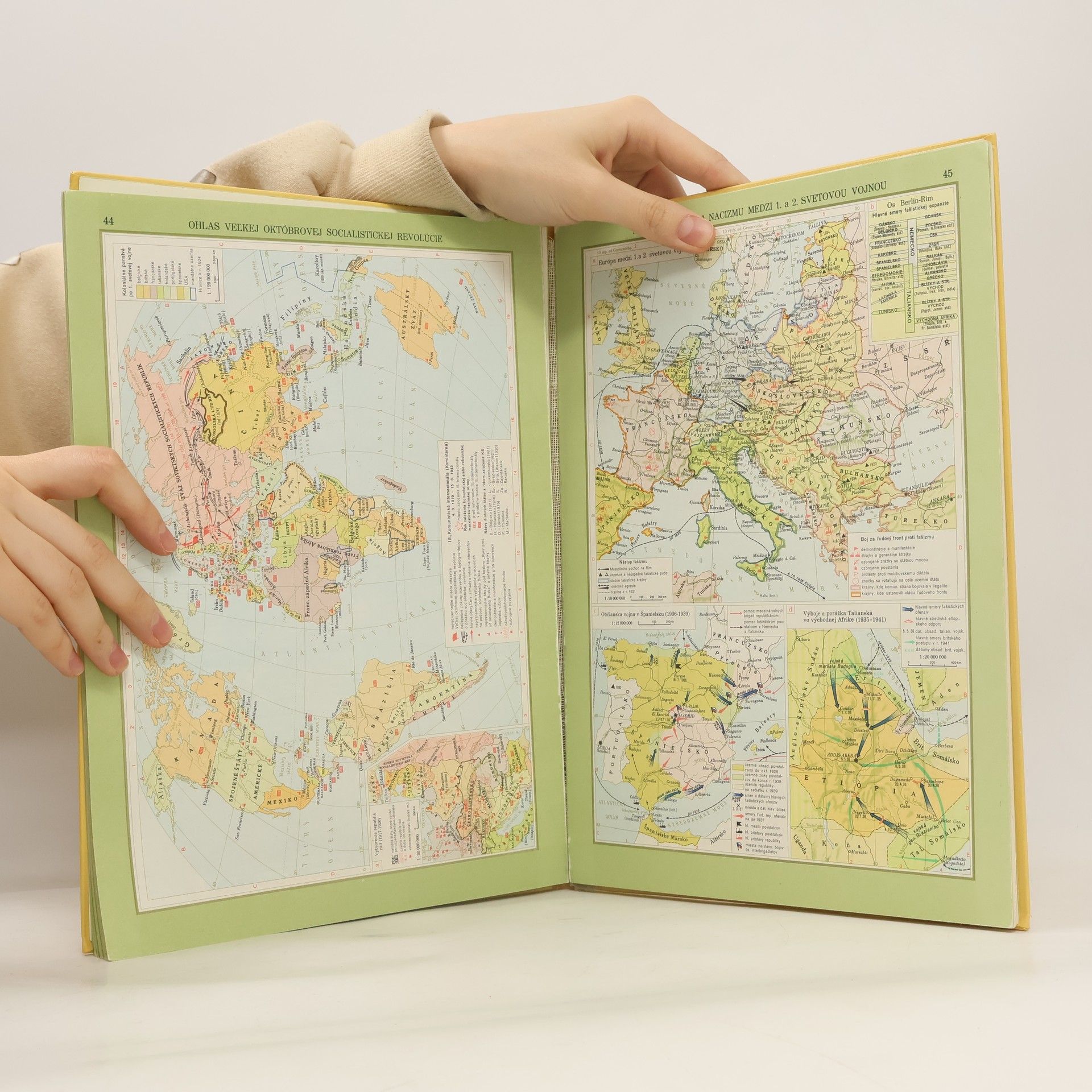 Autorenkollektiv Školský atlas svetových dejín
