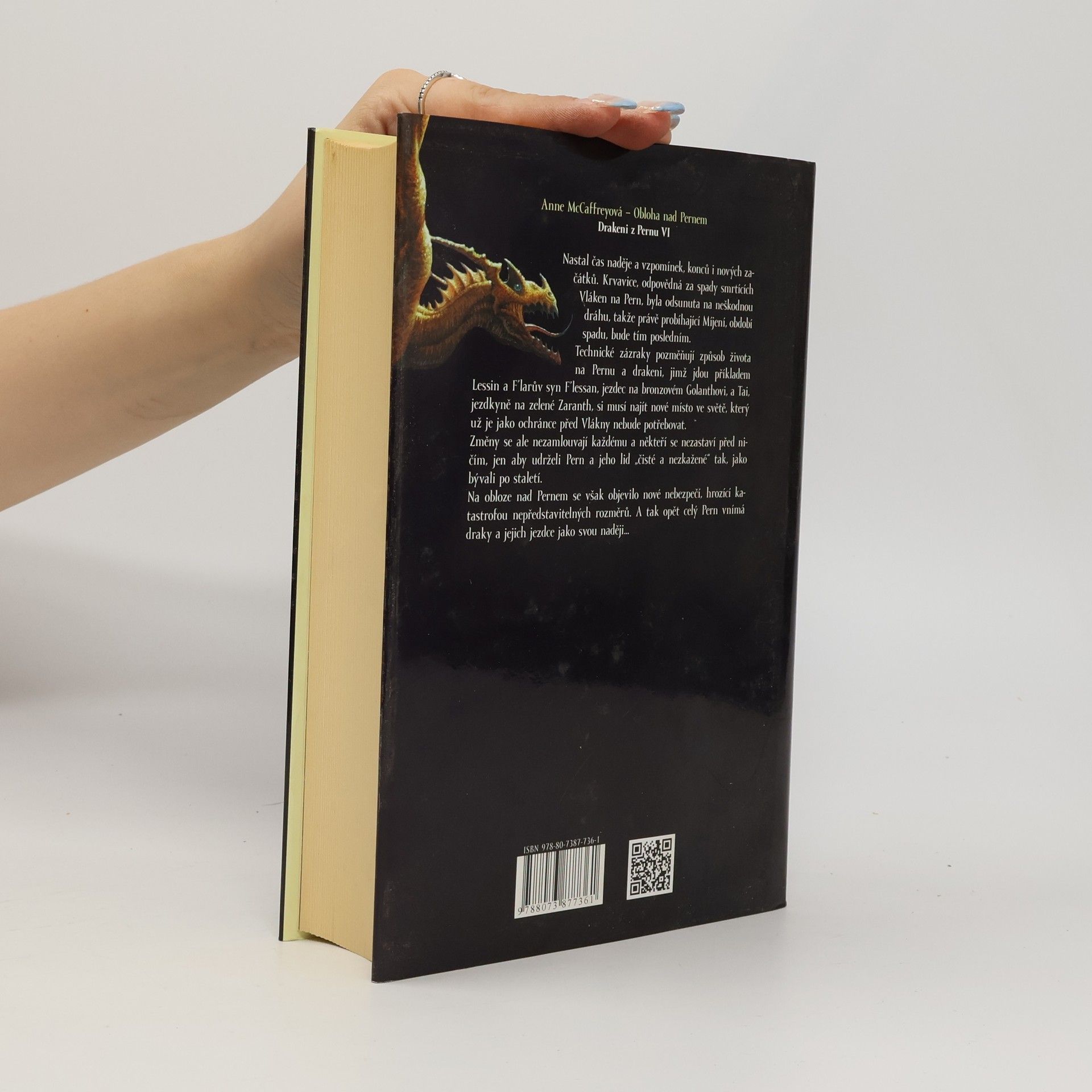 Anne McCaffrey Obloha nad Pernem