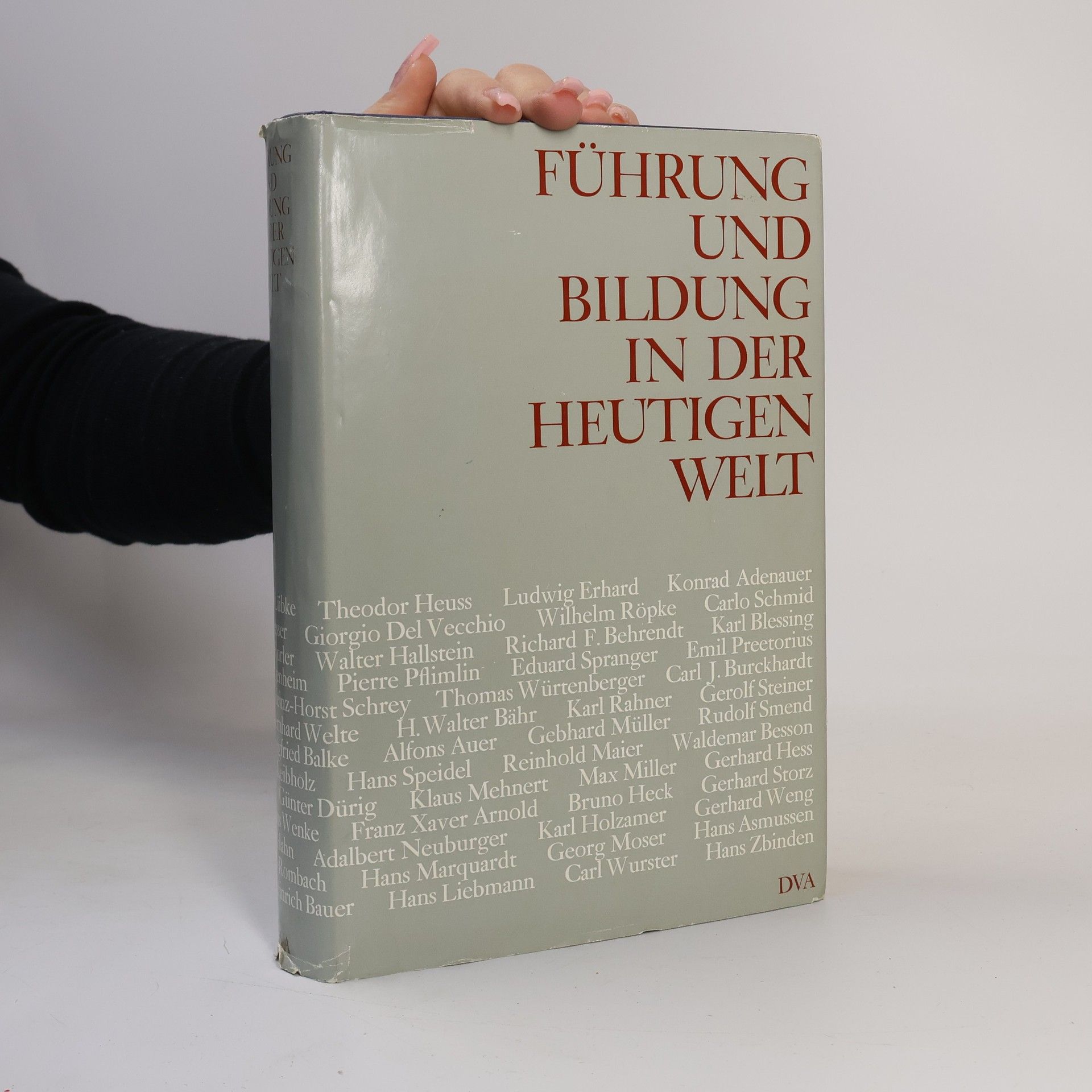 Collectif d'auteurs Führung und Bildung in der heutigen Welt